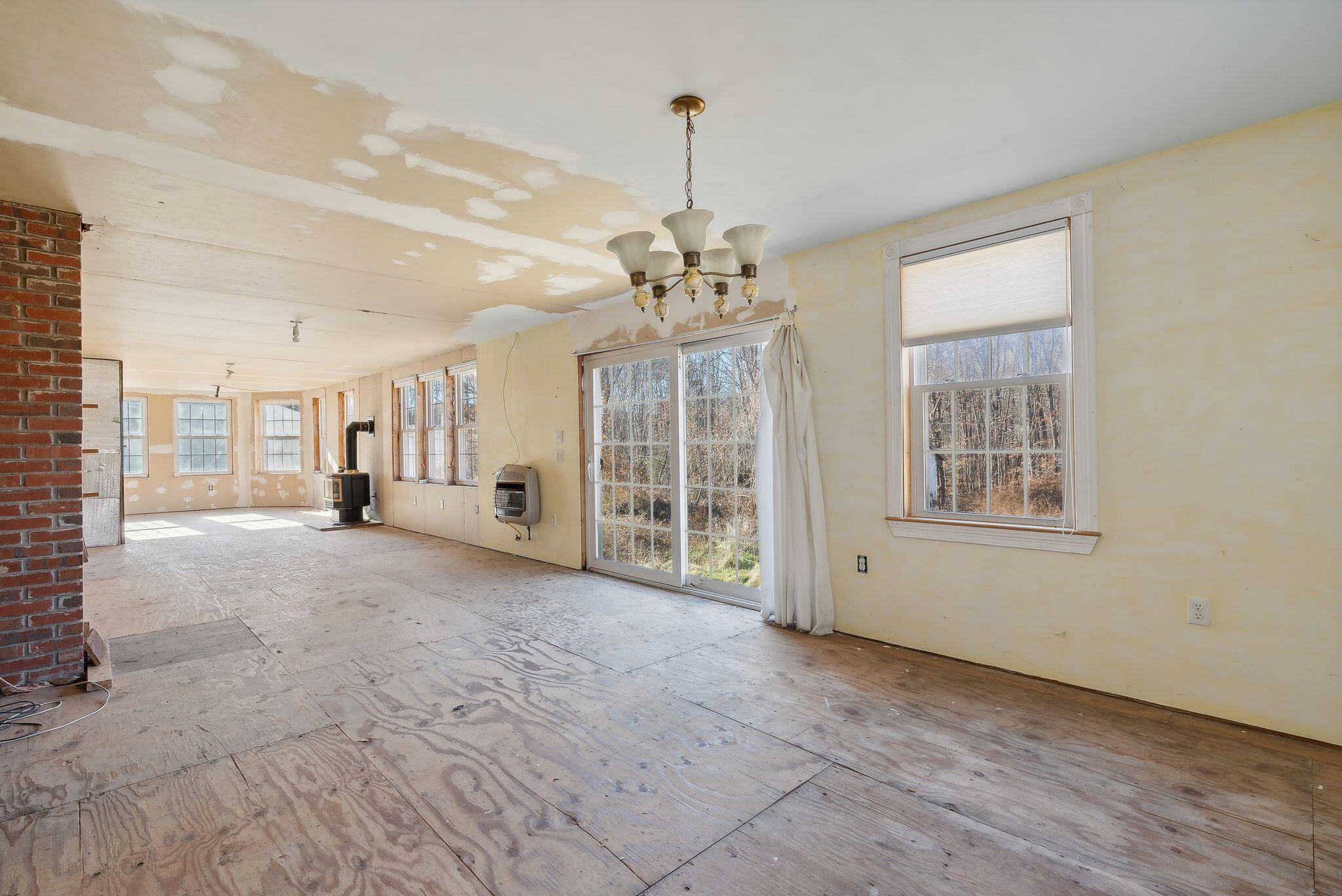 454 N Parish Road Property Photo 9
