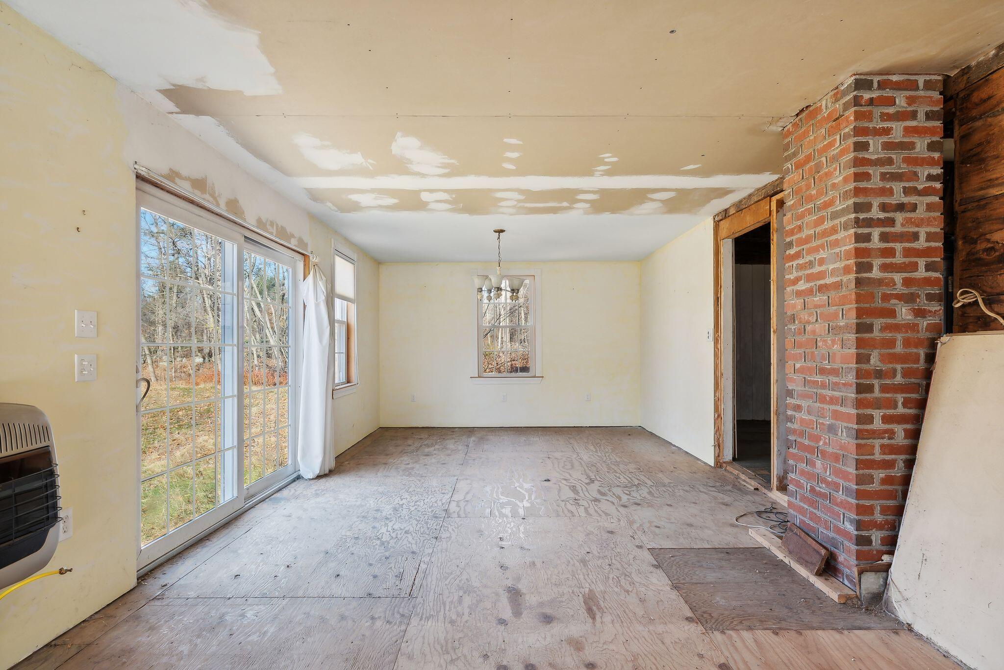454 N Parish Road Property Photo 10