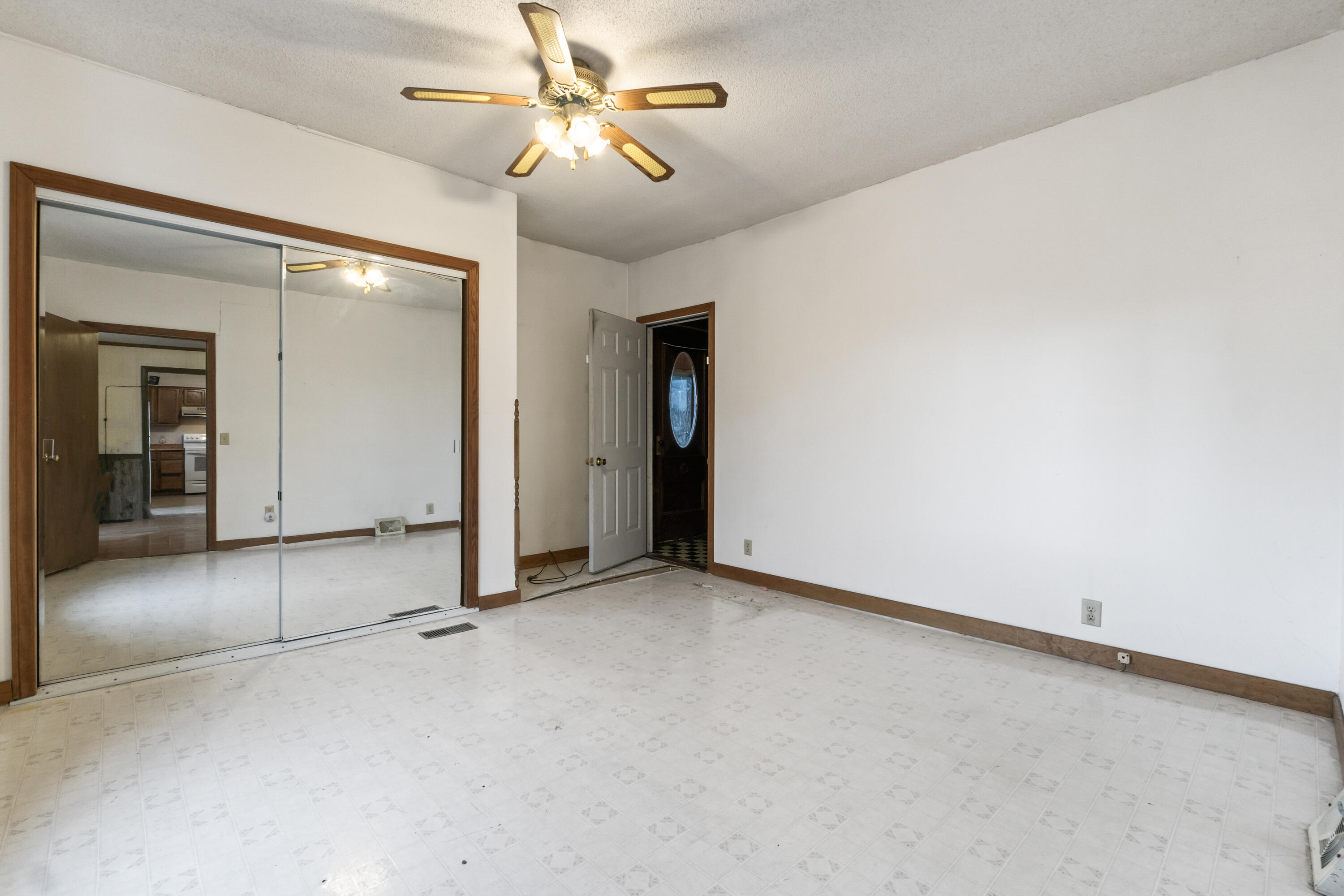 335 & 341 Hartland Avenue Property Photo 15