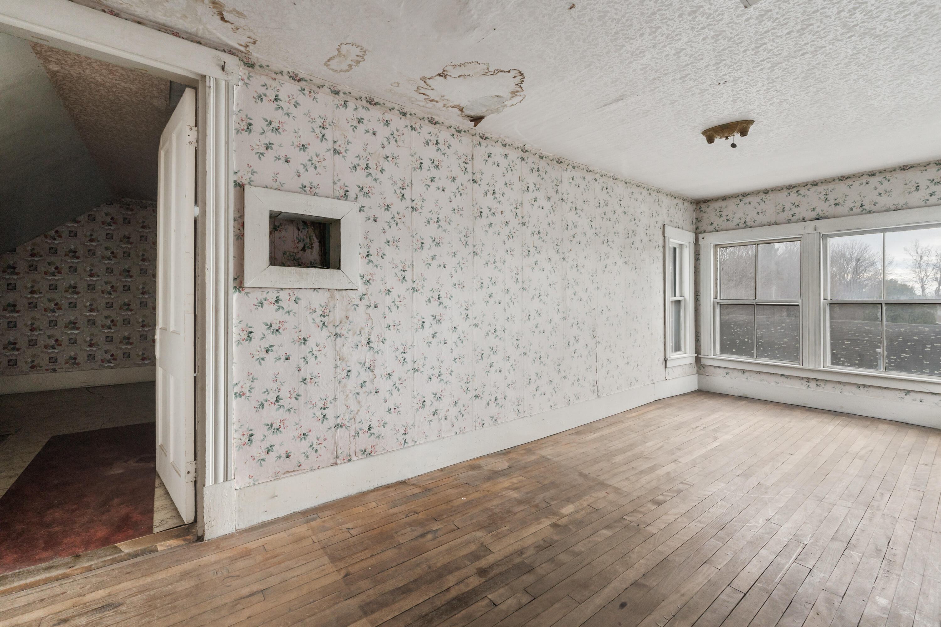 335 & 341 Hartland Avenue Property Photo 40