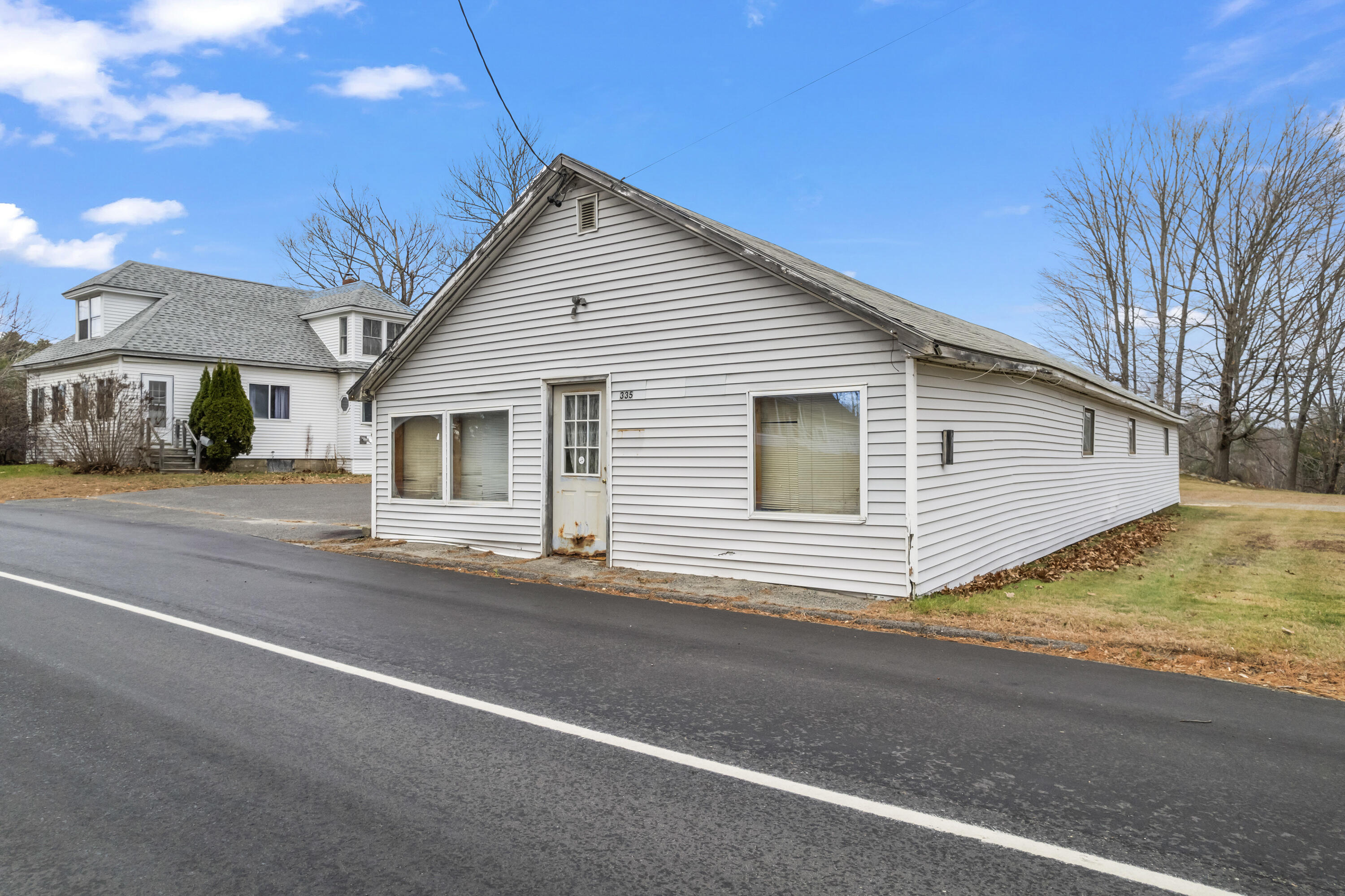 335 & 341 Hartland Avenue Property Photo 50