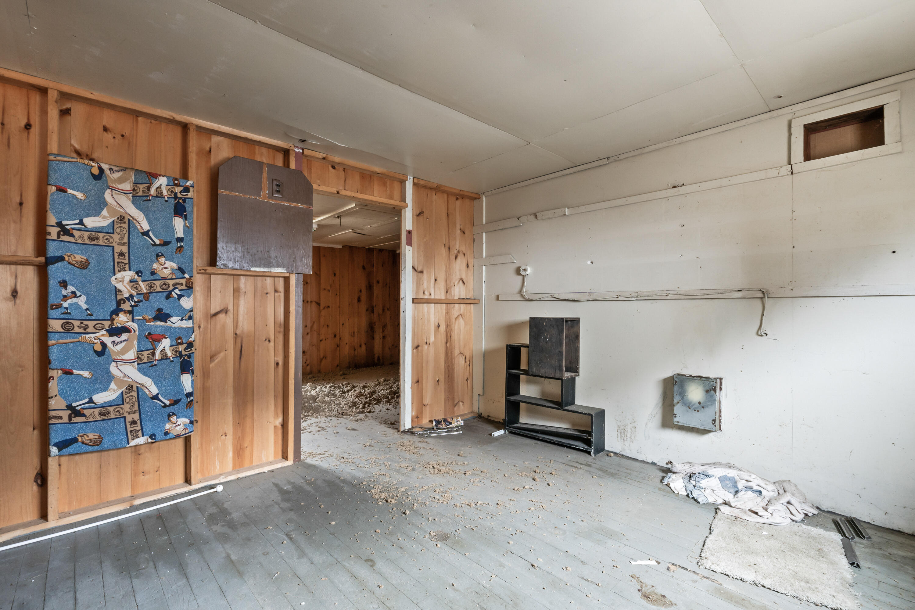 335 & 341 Hartland Avenue Property Photo 55