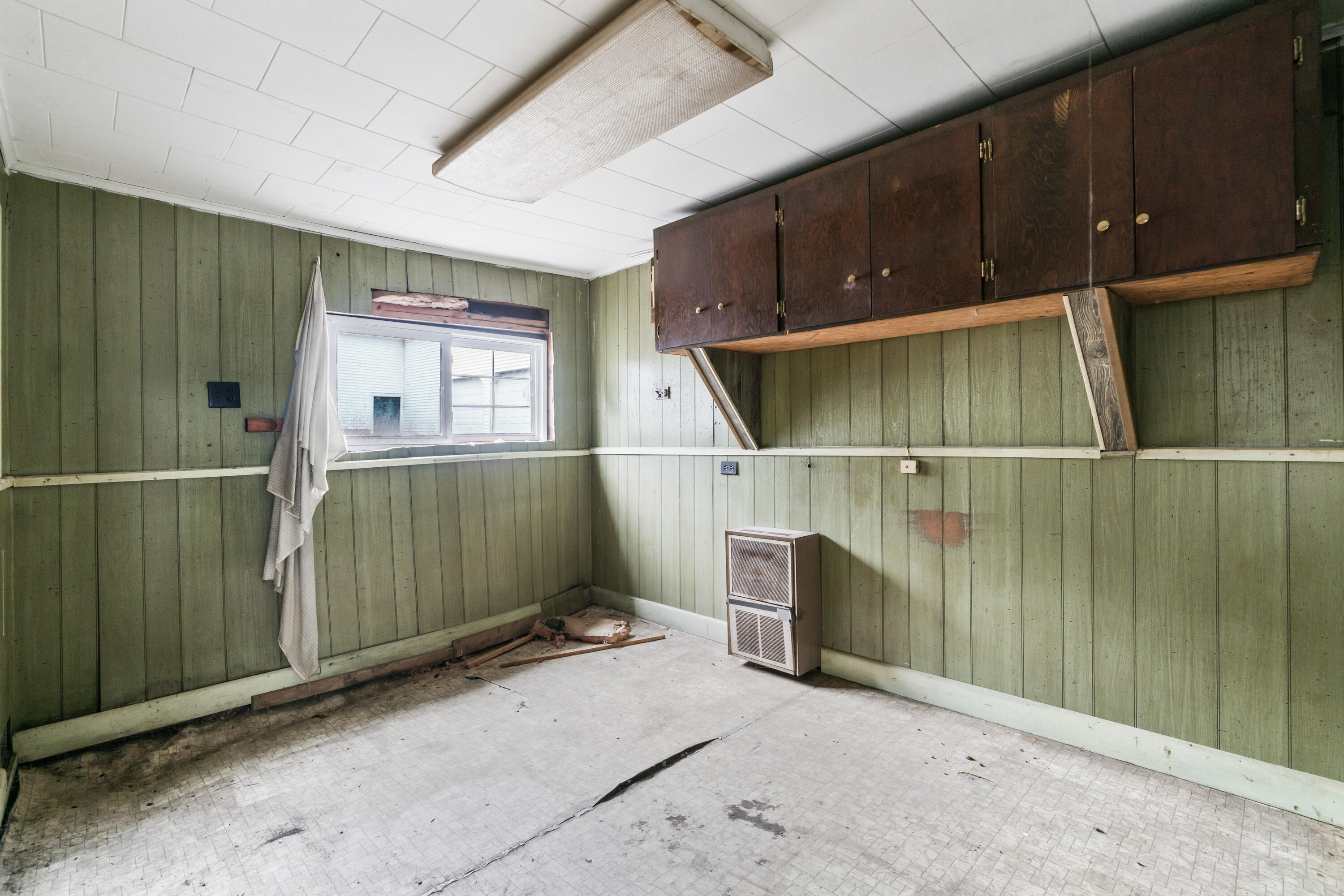 335 & 341 Hartland Avenue Property Photo 56