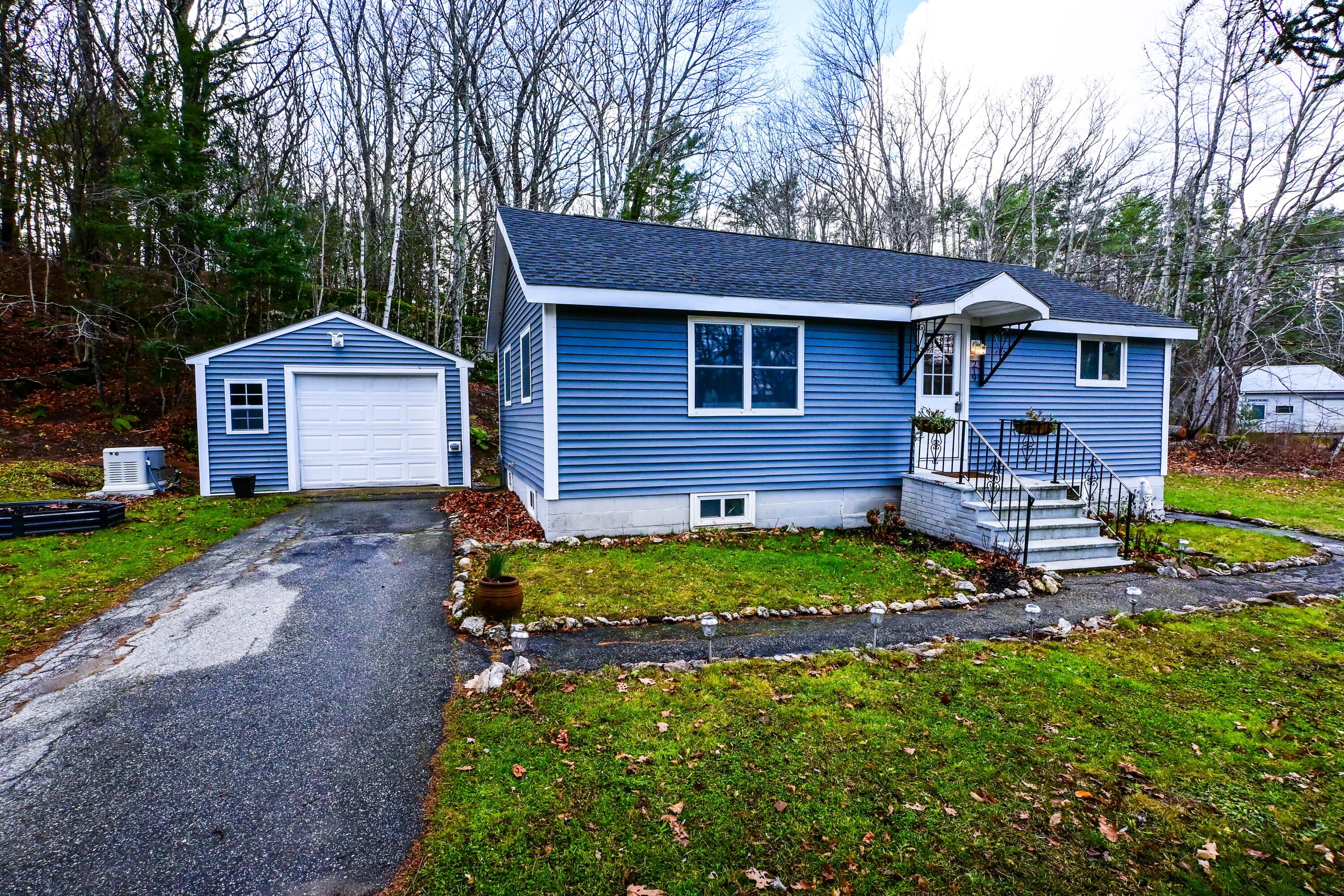 219 Main Road Property Photo
