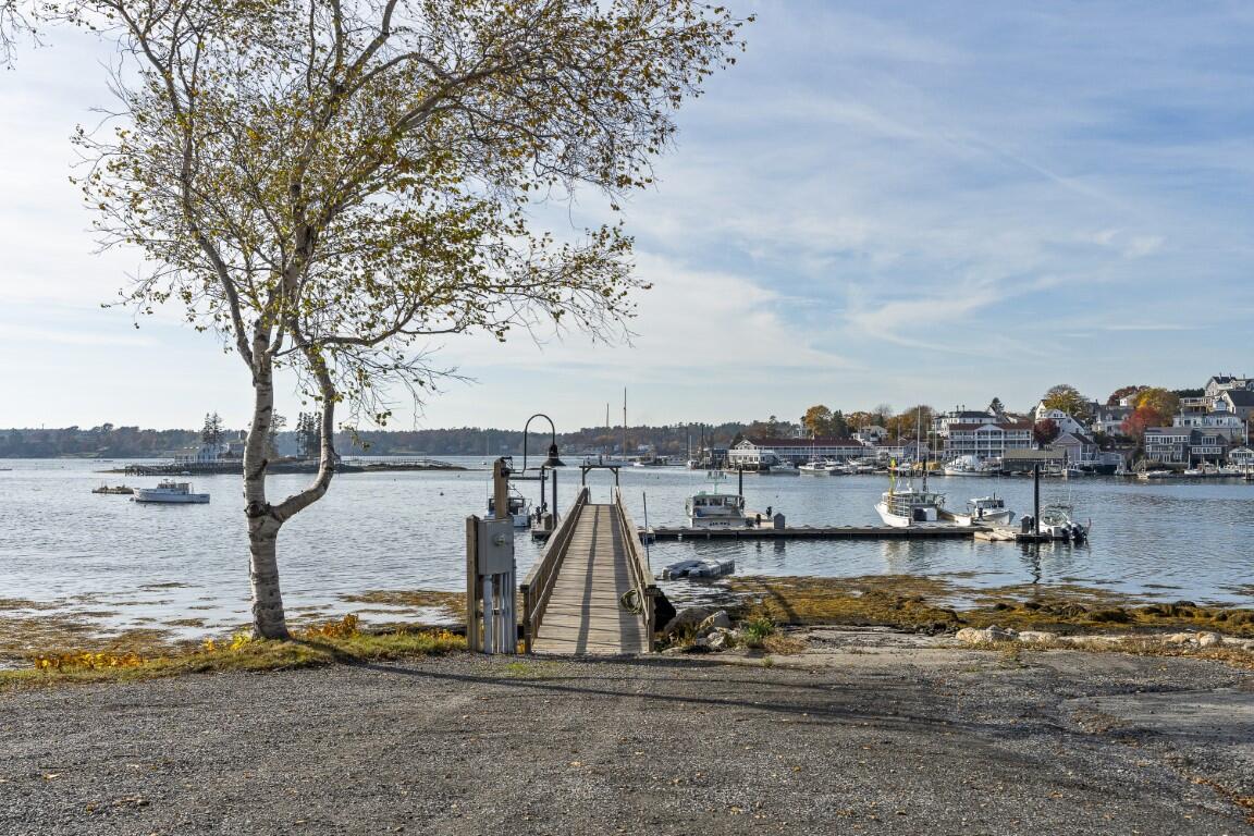 47 & 49 Atlantic Avenue Property Photo 15
