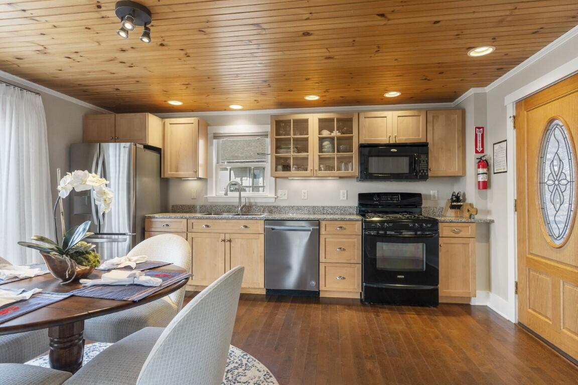 47 & 49 Atlantic Avenue Property Photo 57