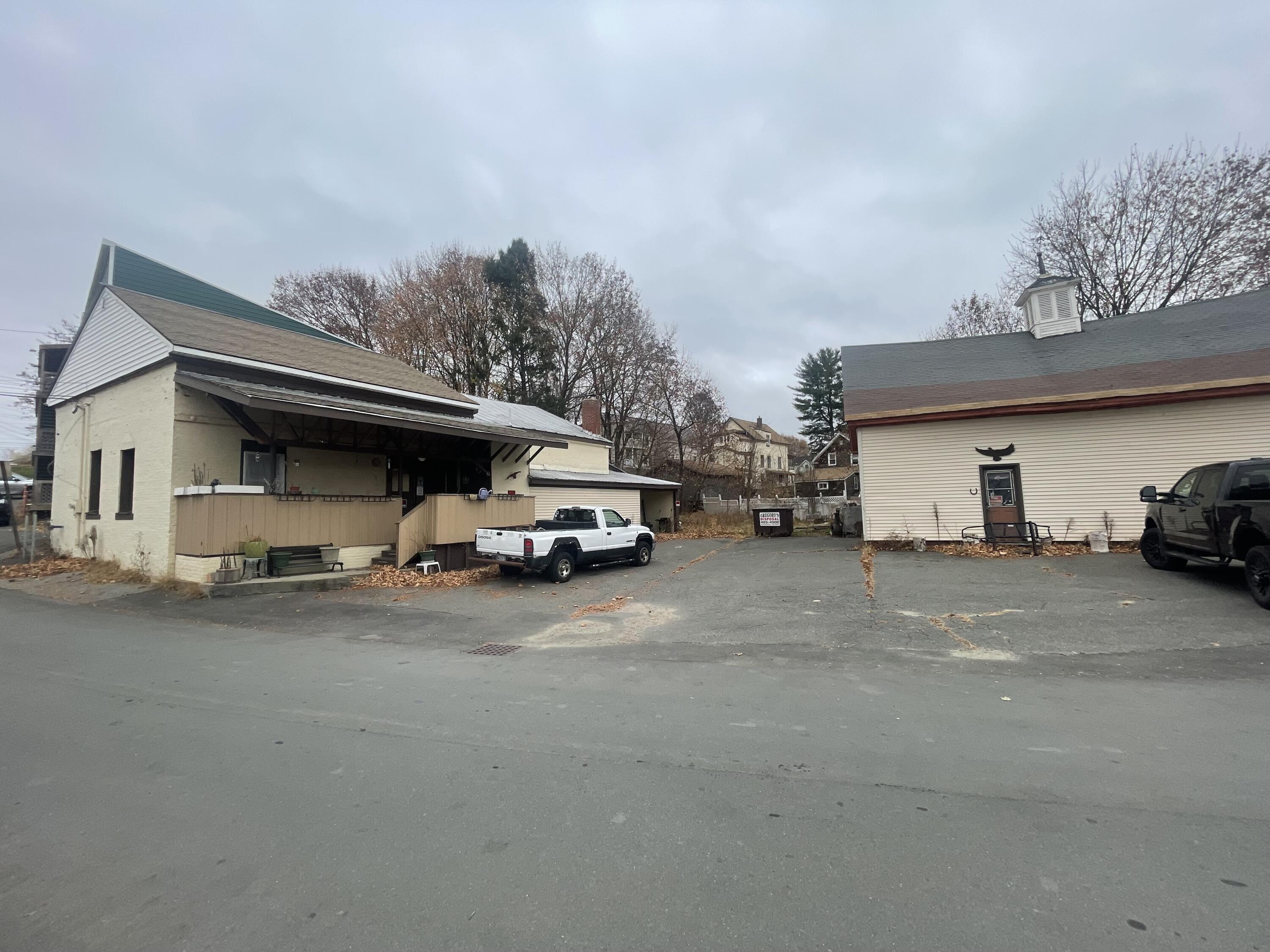 15 Veteran Court Property Photo 1