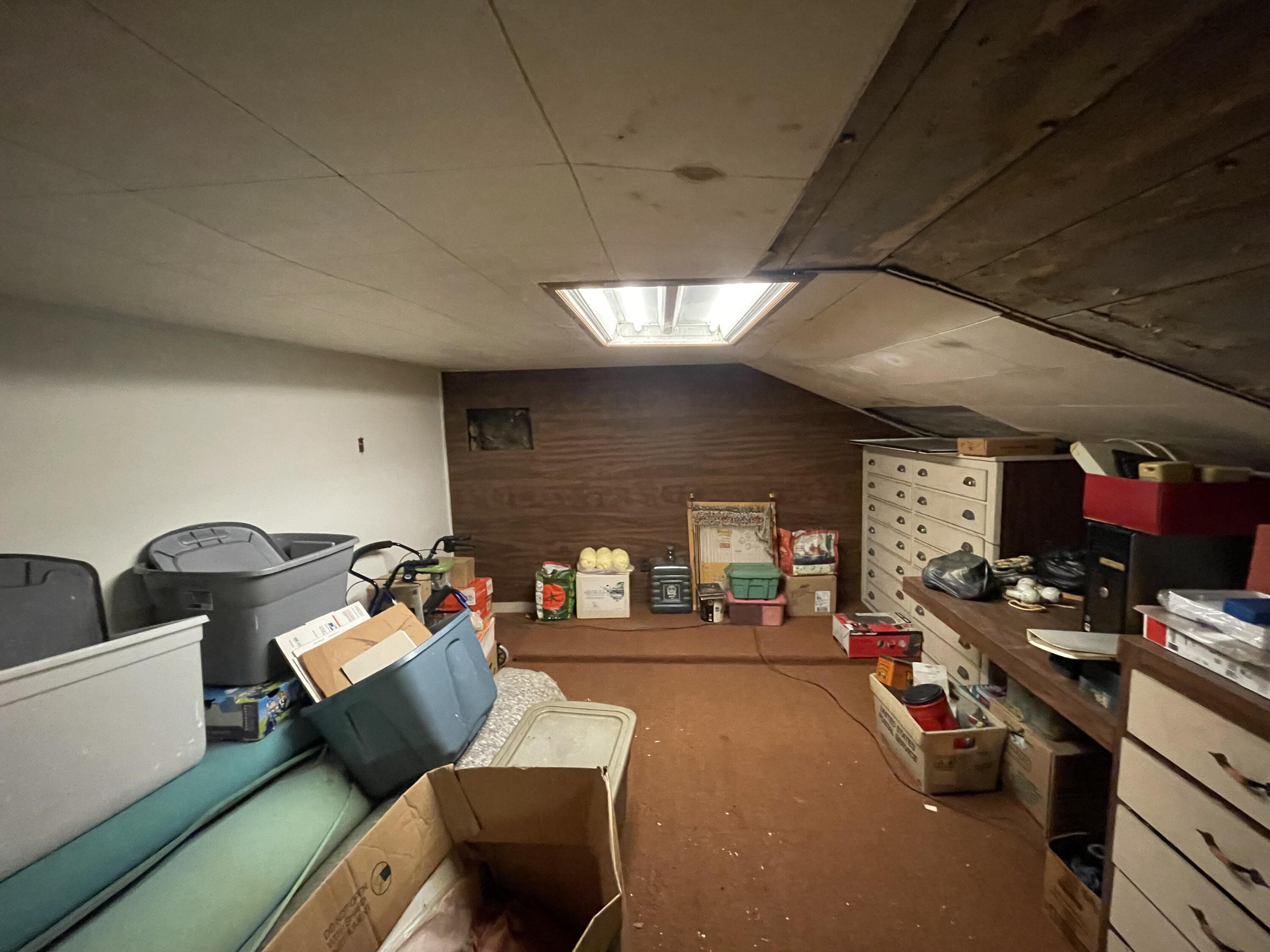 15 Veteran Court Property Photo 12