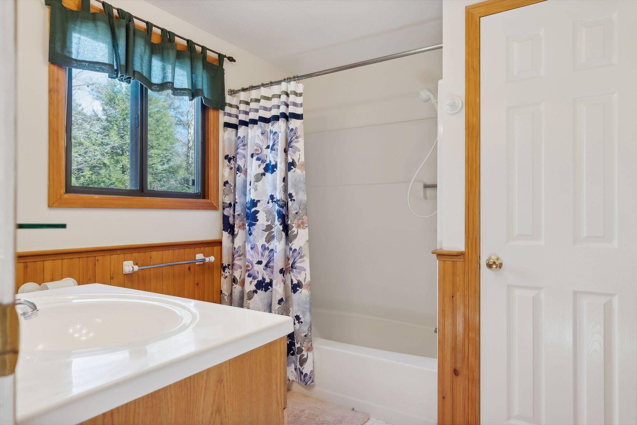 44 Express Lane Property Photo 16
