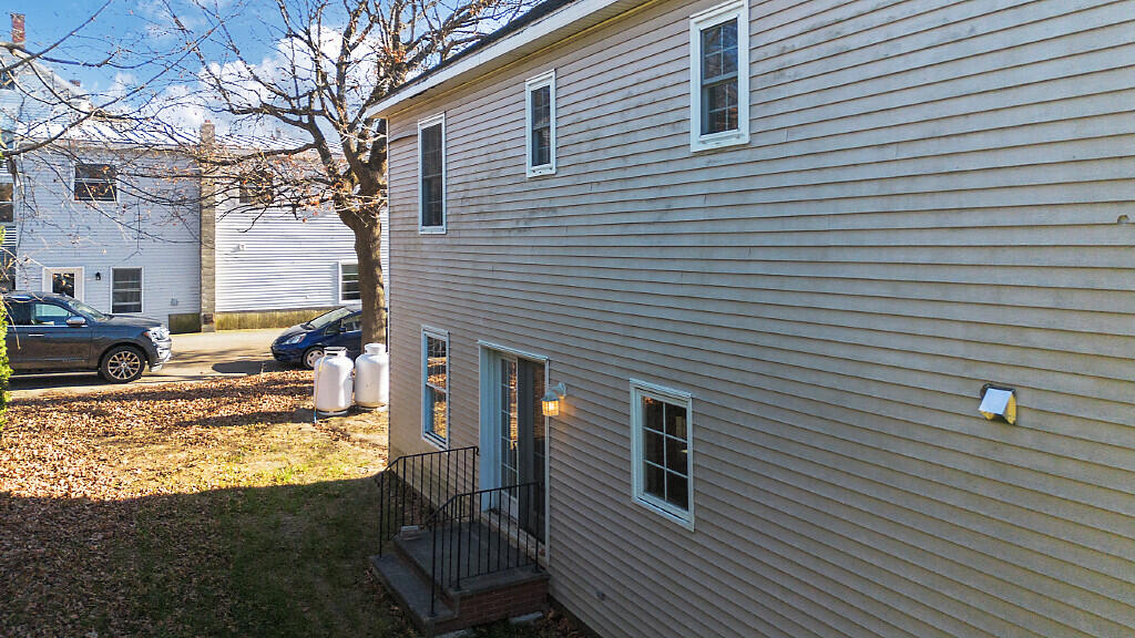 162 Main Street Property Photo 8