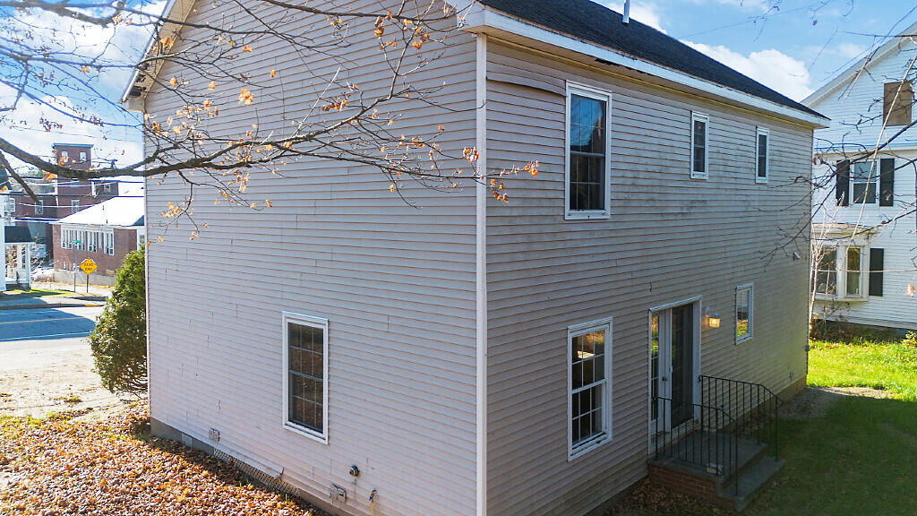 162 Main Street Property Photo 9