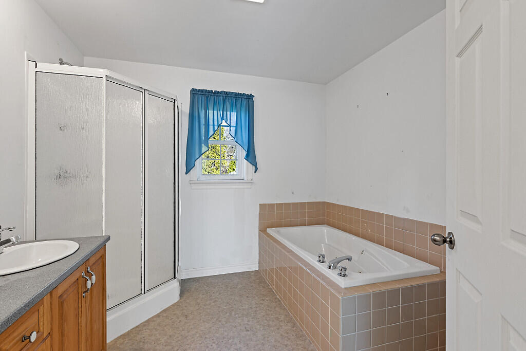 162 Main Street Property Photo 47