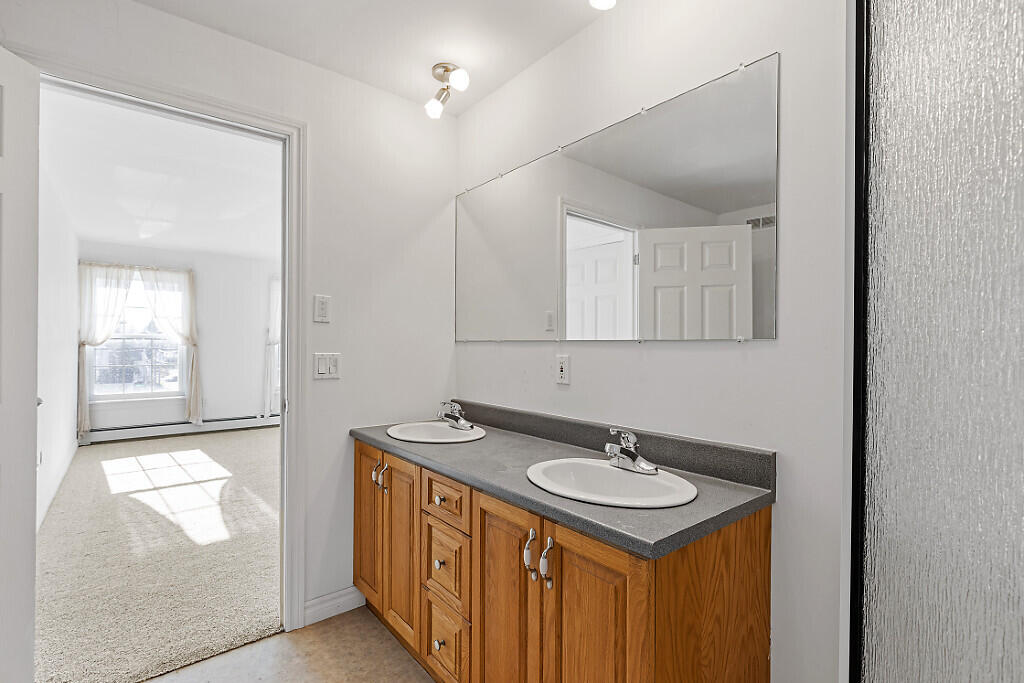 162 Main Street Property Photo 48