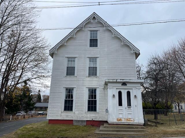 52 Washington Street Property Photo 1