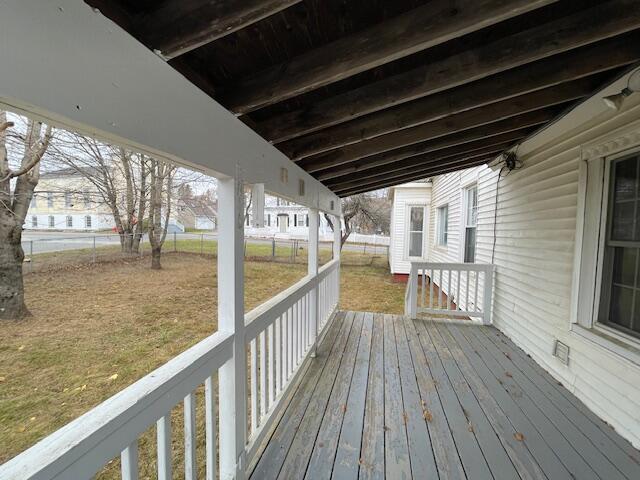52 Washington Street Property Photo 7