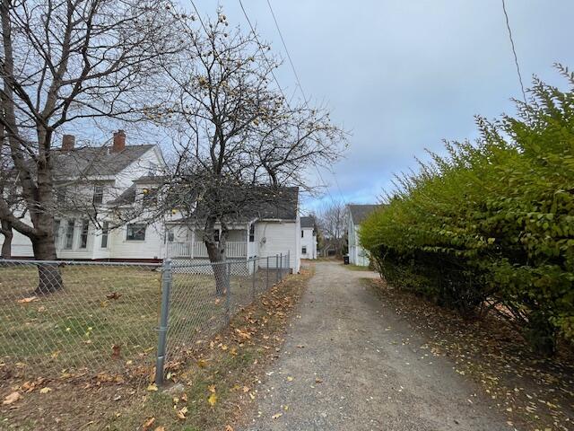 52 Washington Street Property Photo 11