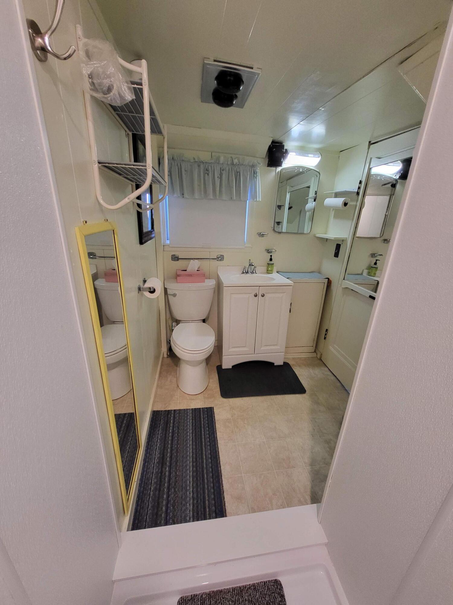 40 Jordan Shore Drive Property Photo 13