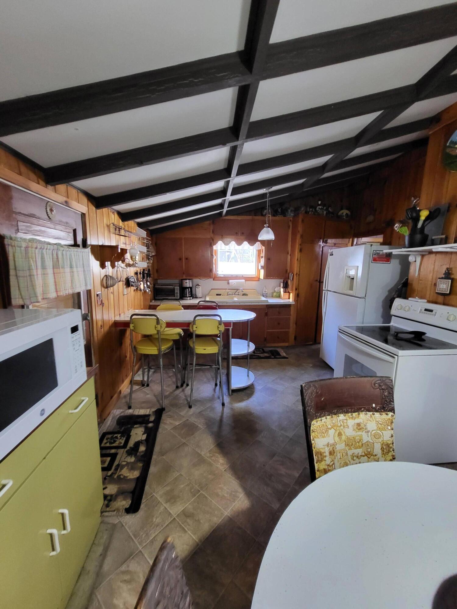 40 Jordan Shore Drive Property Photo 19