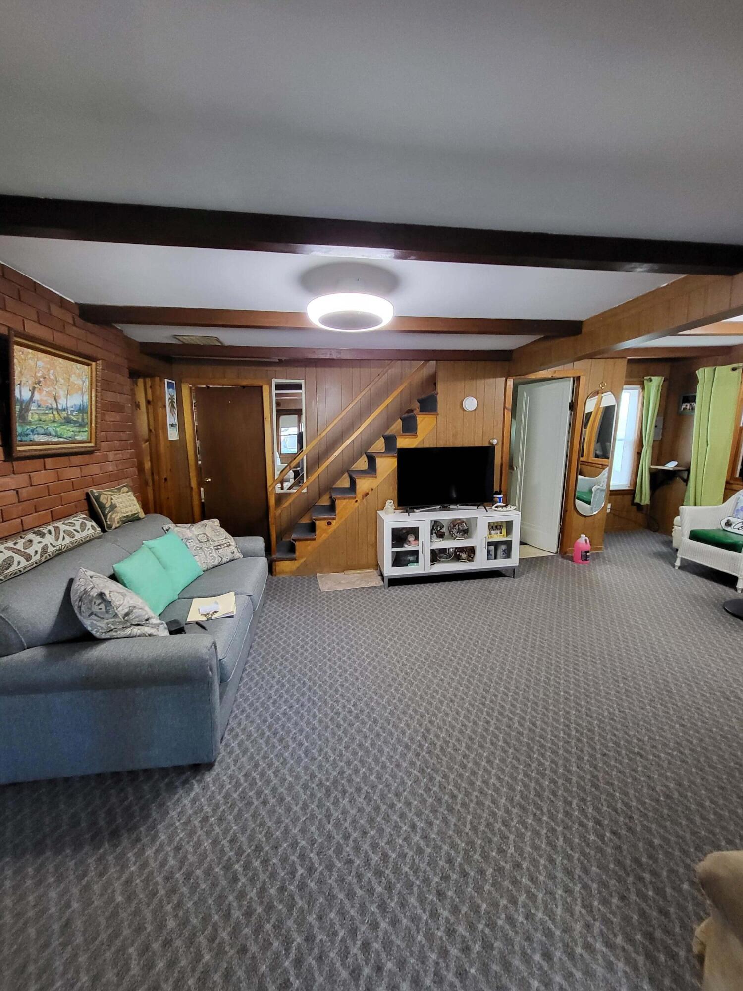 40 Jordan Shore Drive Property Photo 23