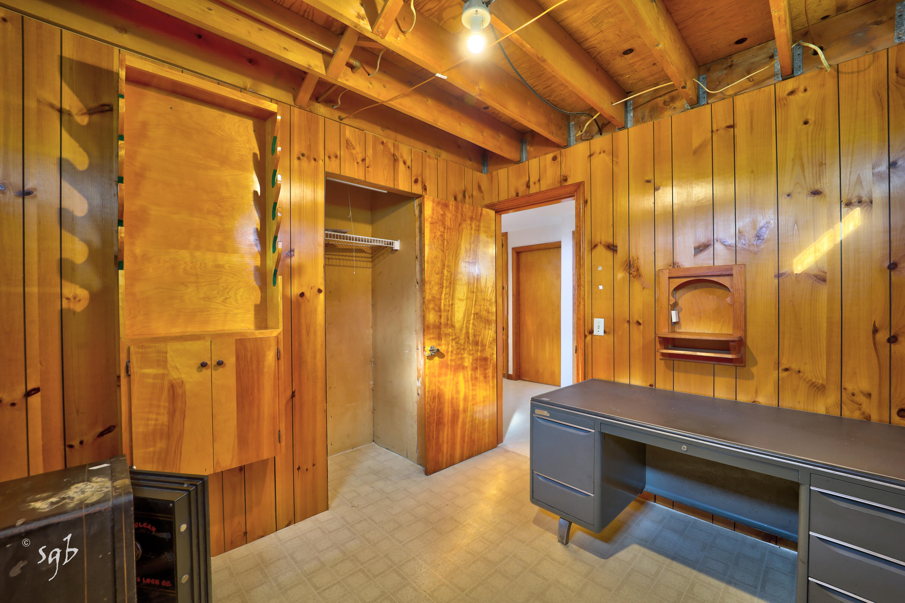 1596 Castine Road Property Photo 24