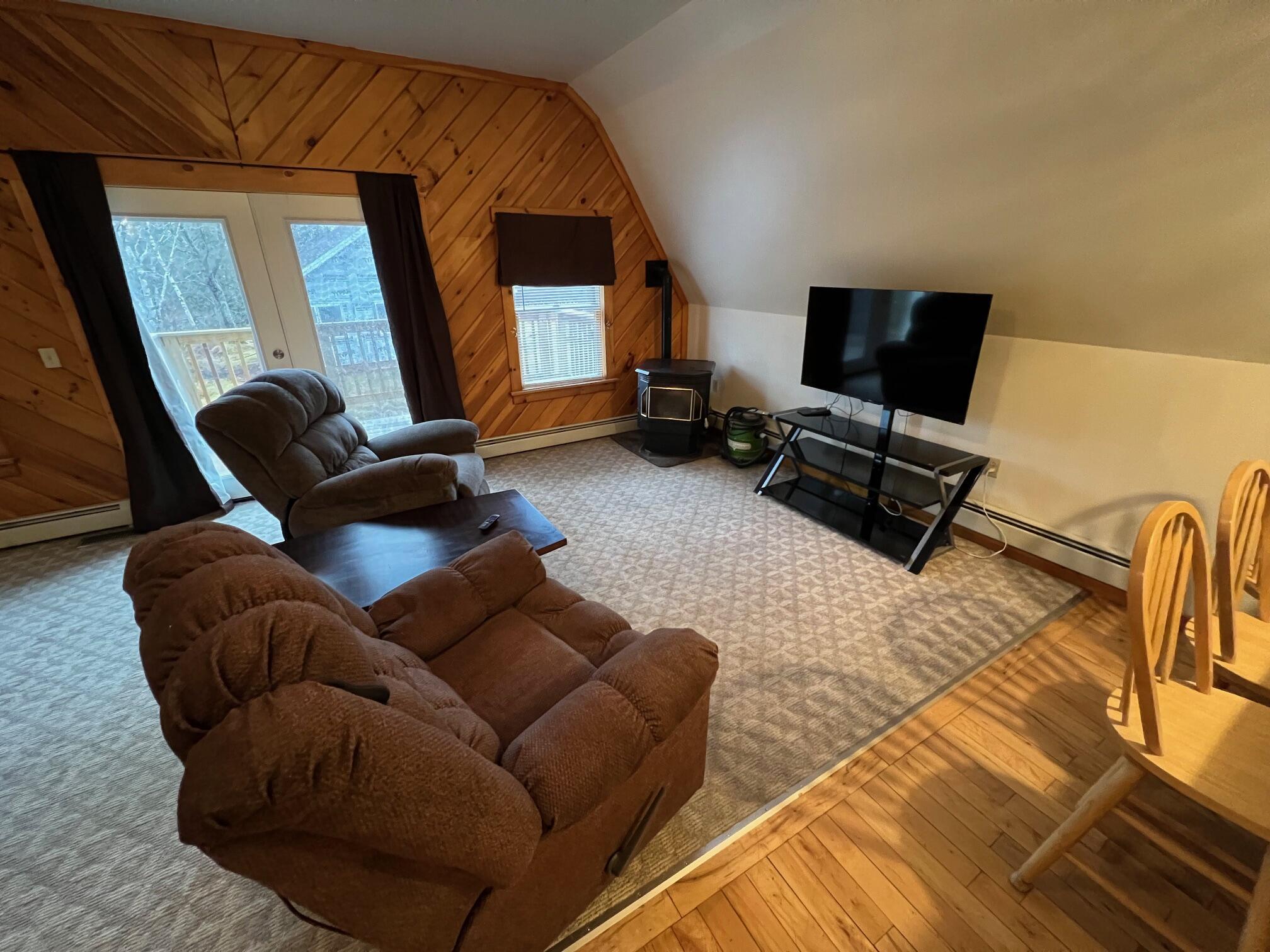 142 Washington Street Property Photo 8