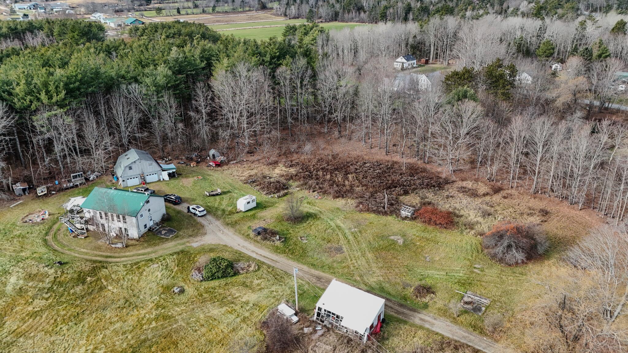 2443 Carmel Road N Property Photo 4