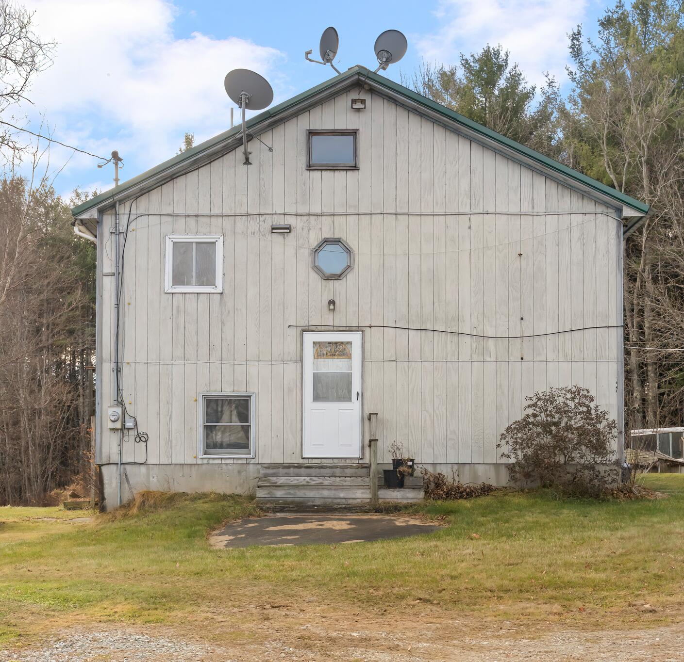 2443 Carmel Road N Property Photo 9