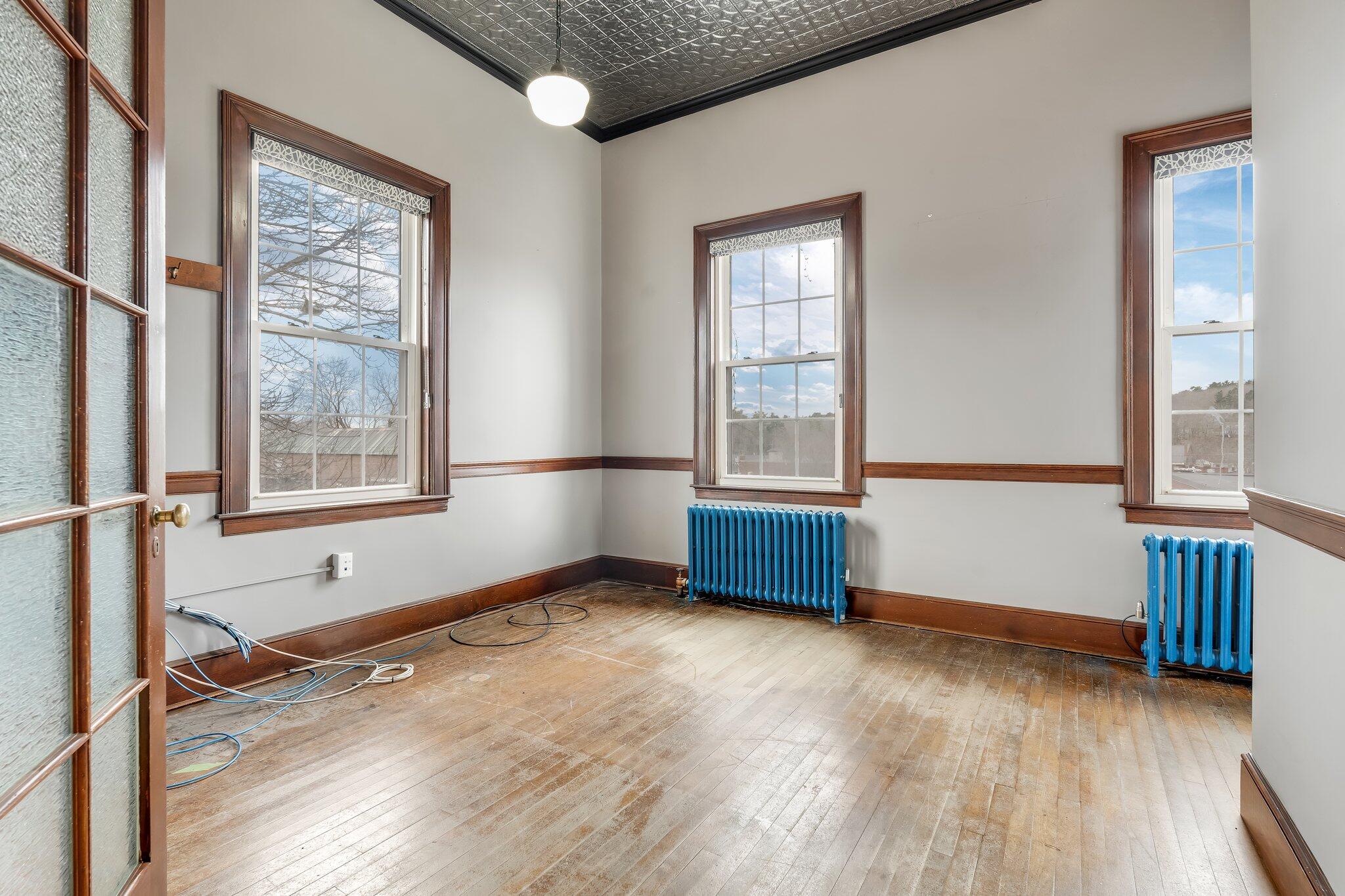 192 Main Street Property Photo 32