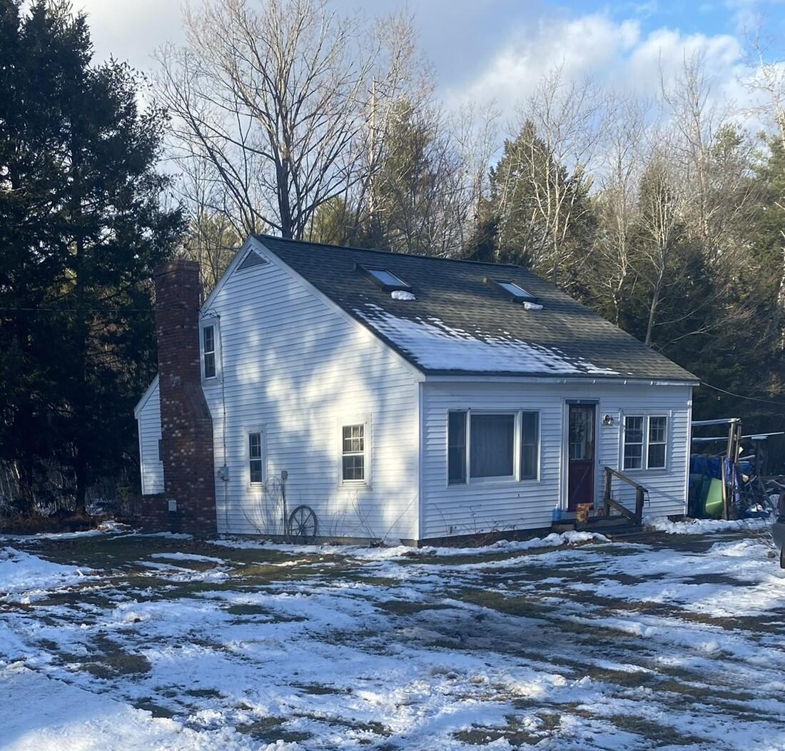 725 Woodsmans Mill Road Property Photo