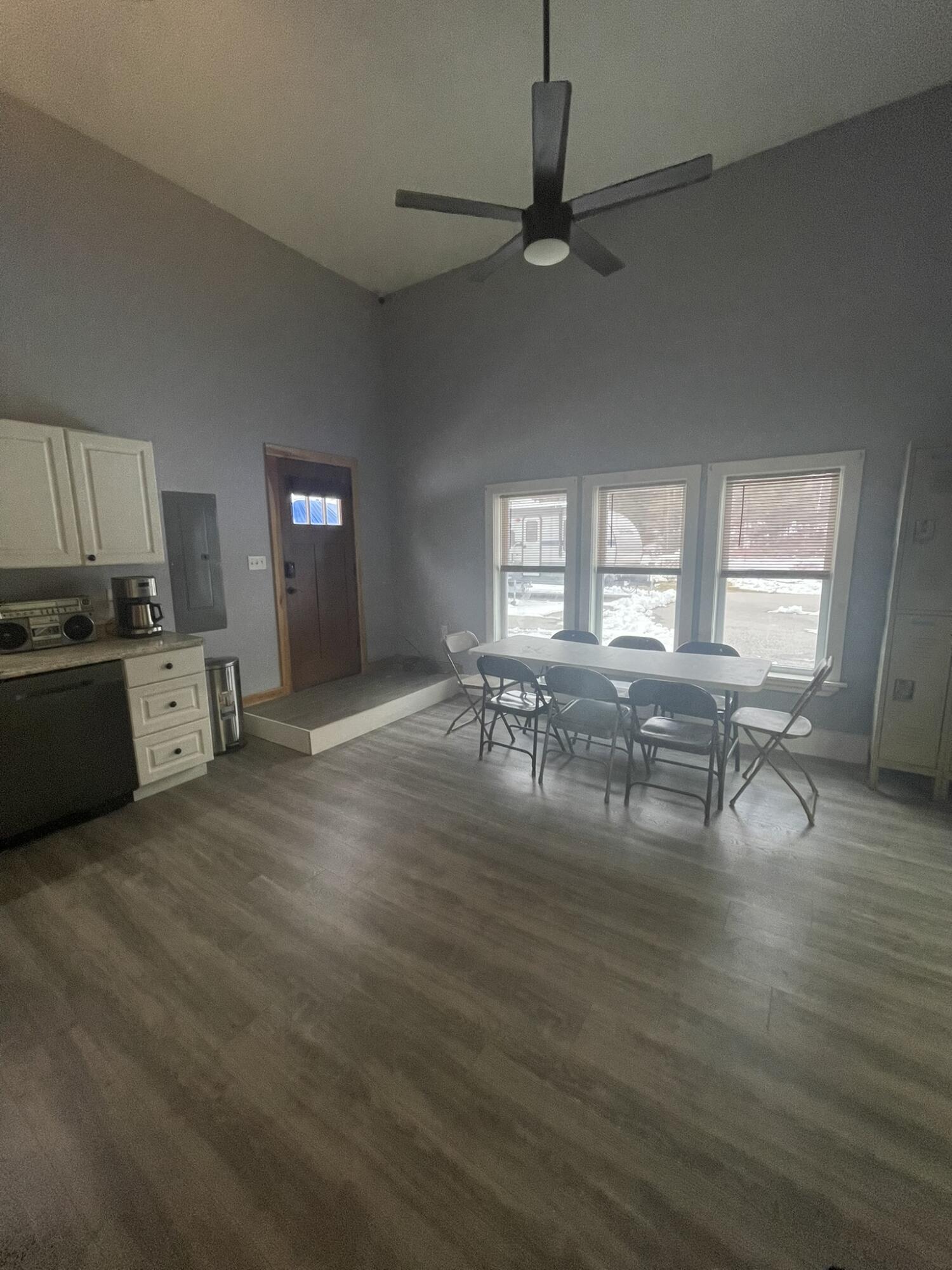721 Portland Road Property Photo 7