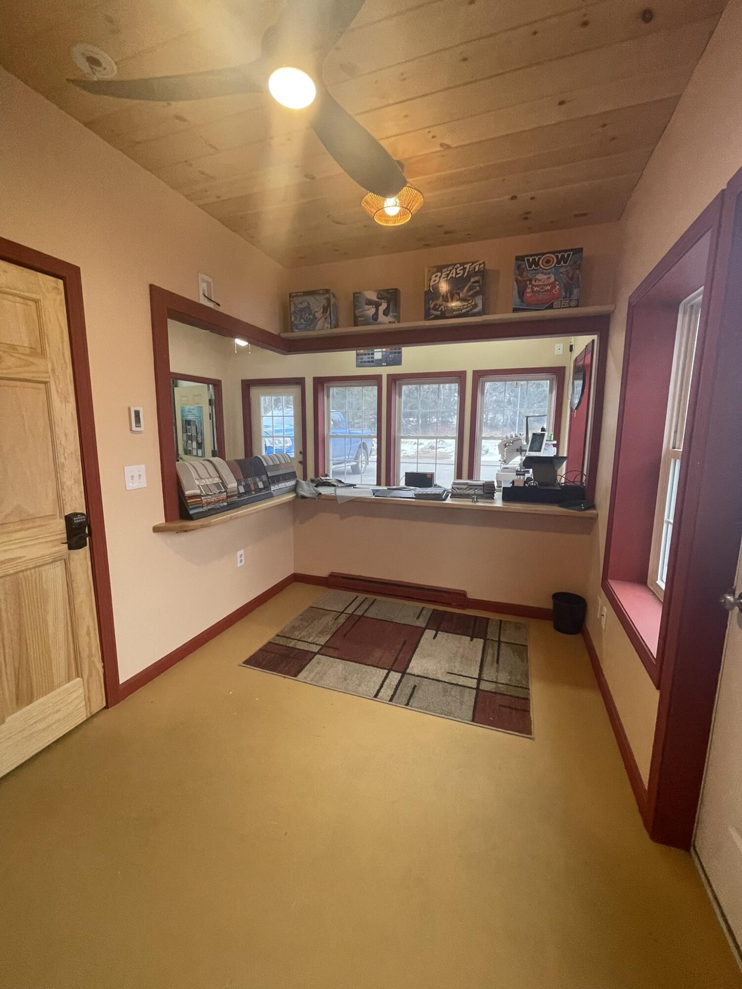 721 Portland Road Property Photo 11