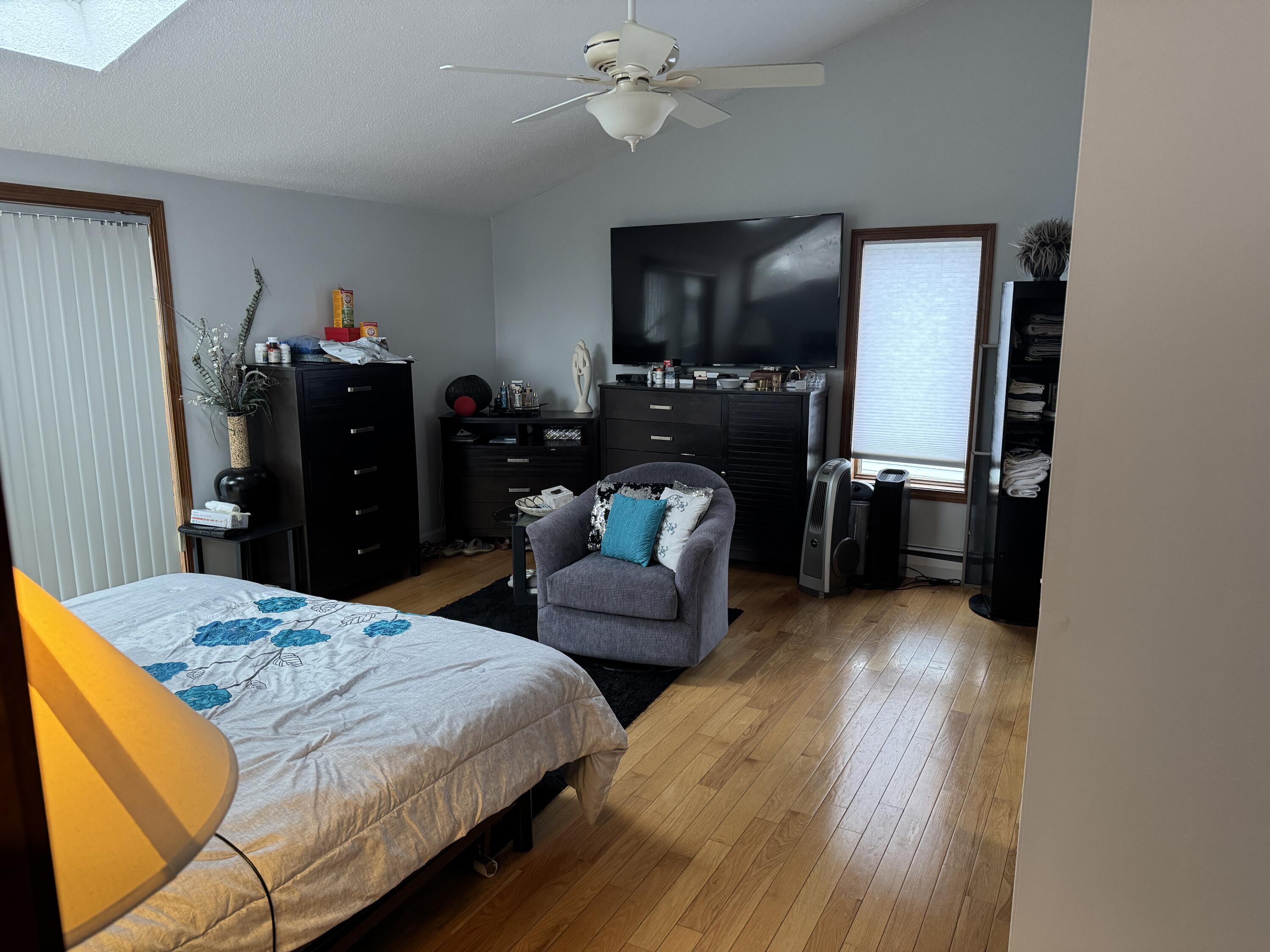 136 W West Grand Avenue Property Photo 45