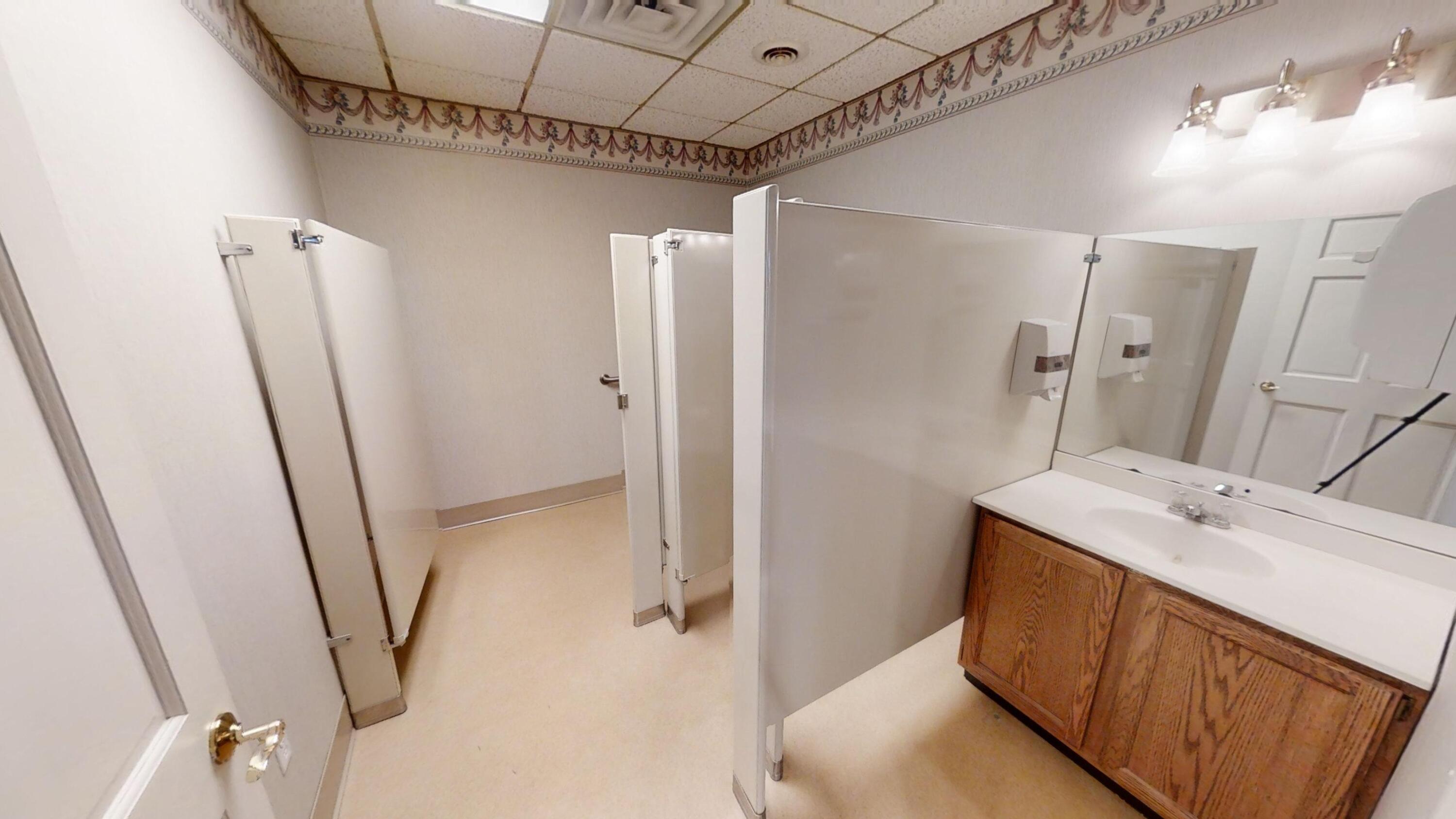 11 Tamarack Street Property Photo 26