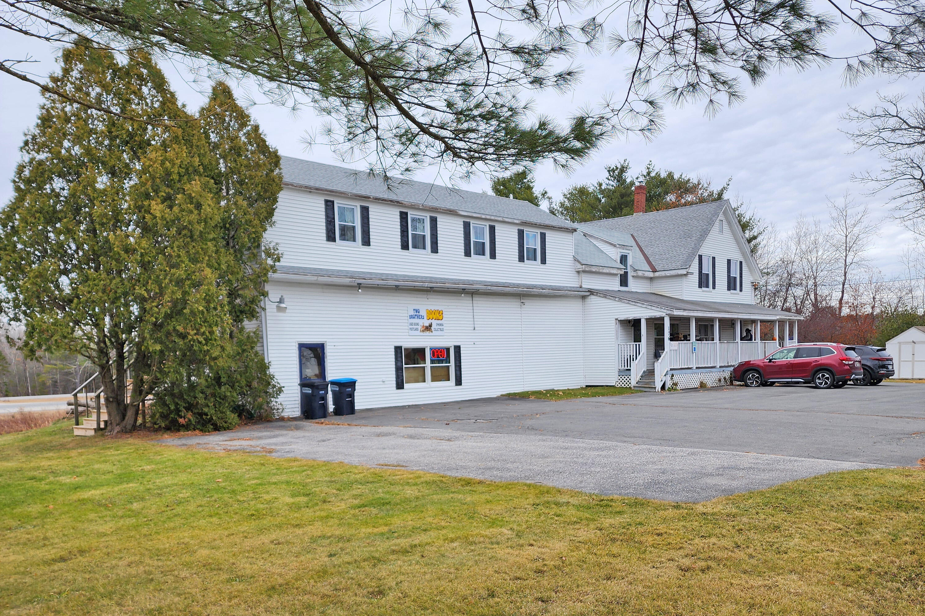 176 Us Route 1 Property Photo 2