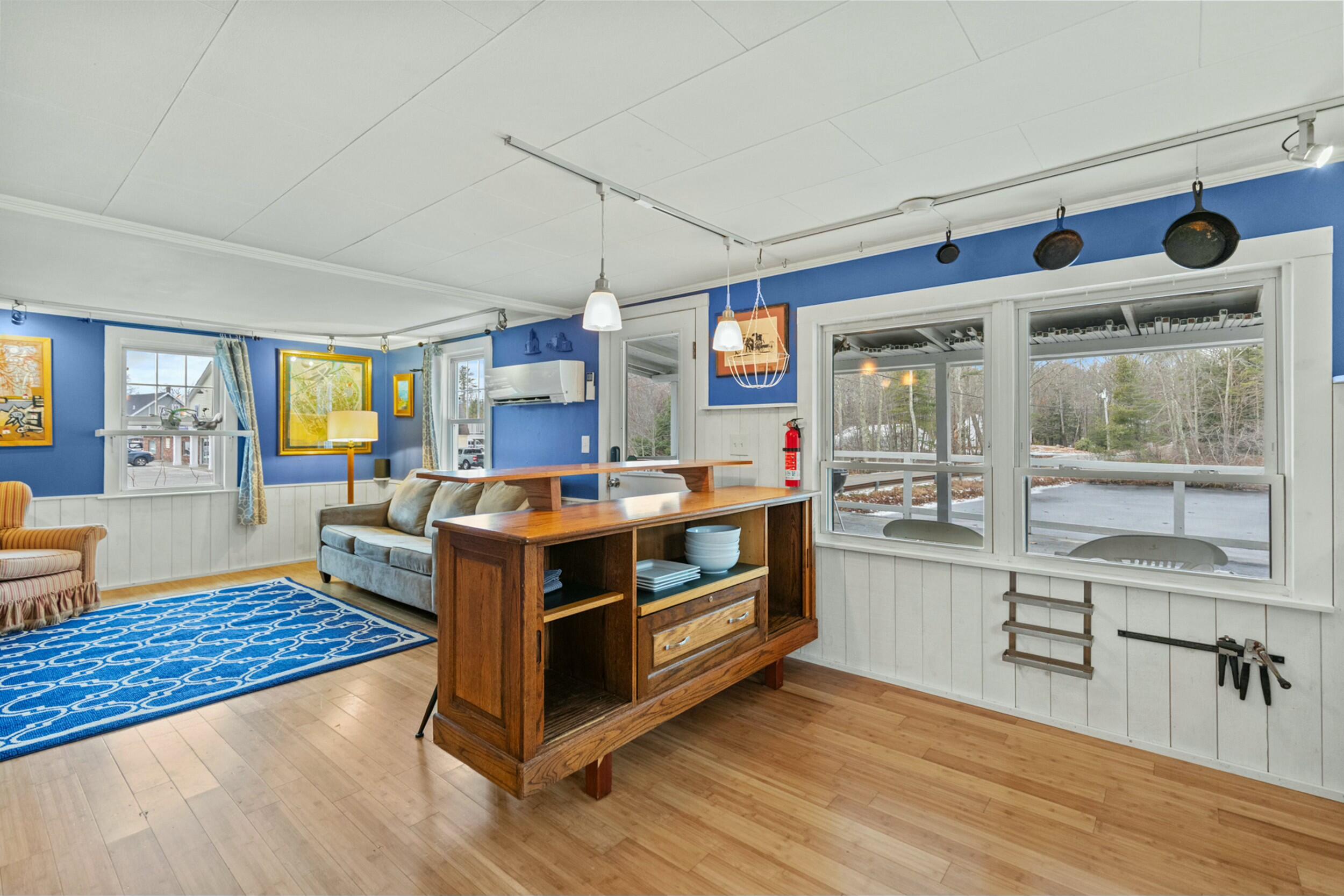 1692 Portland Road Property Photo 12