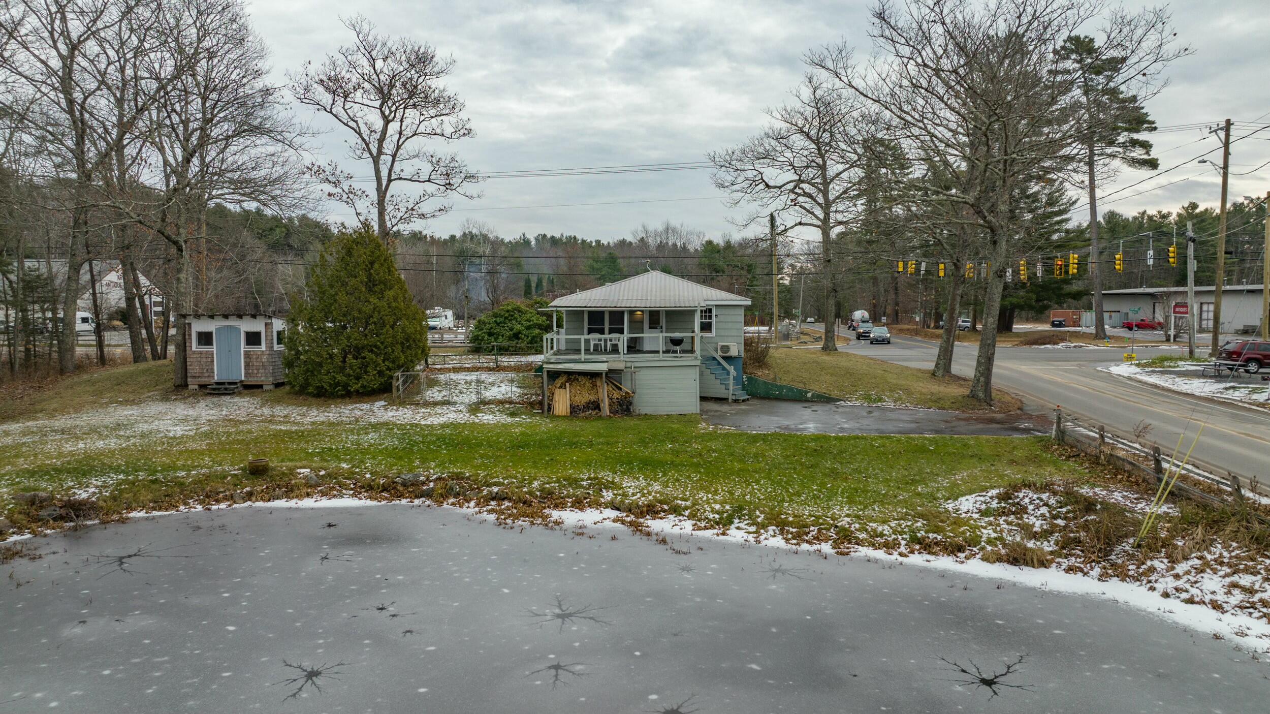 1692 Portland Road Property Photo 24