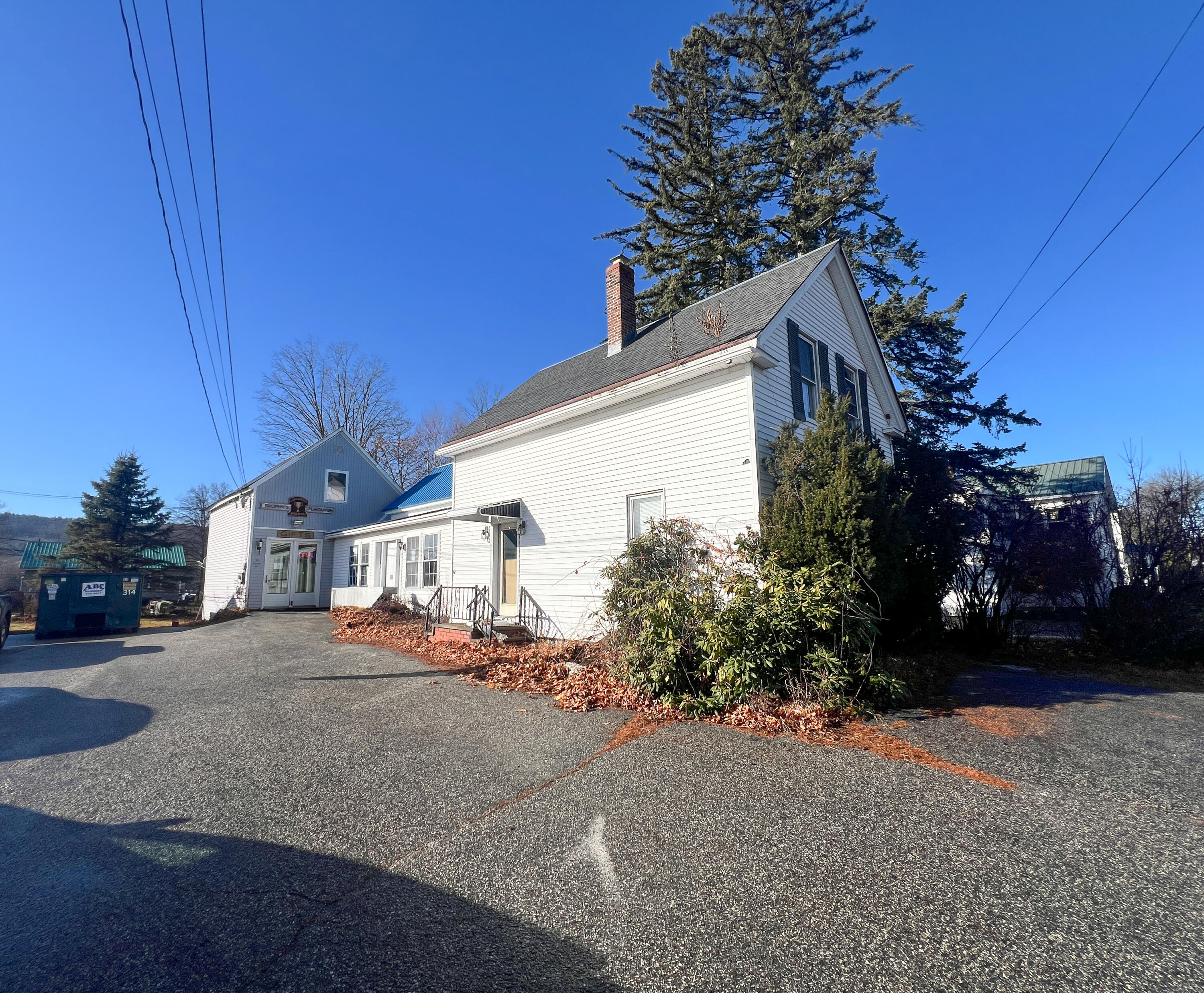 31 Green Street Property Photo 3