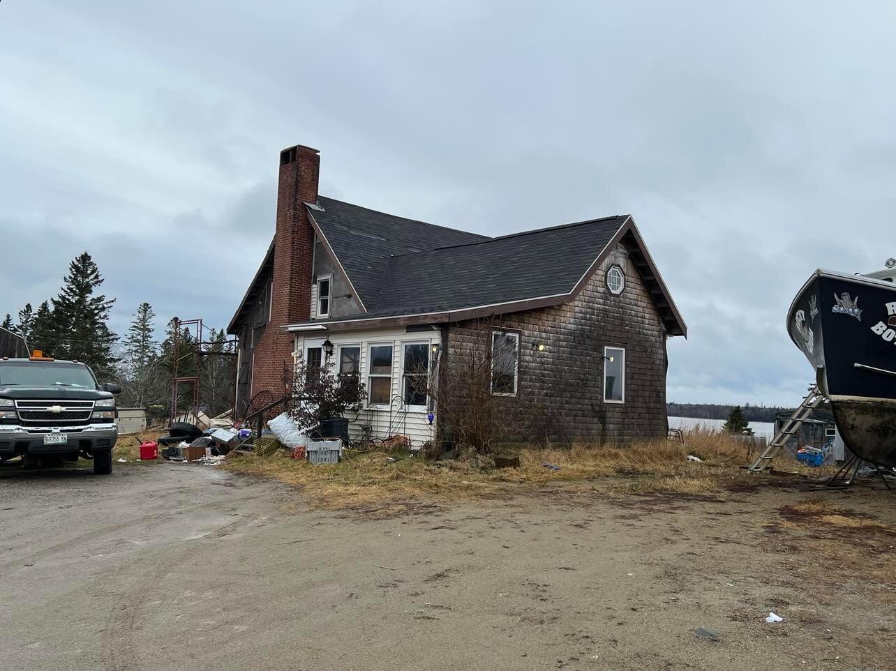 369 East Side Road Property Photo