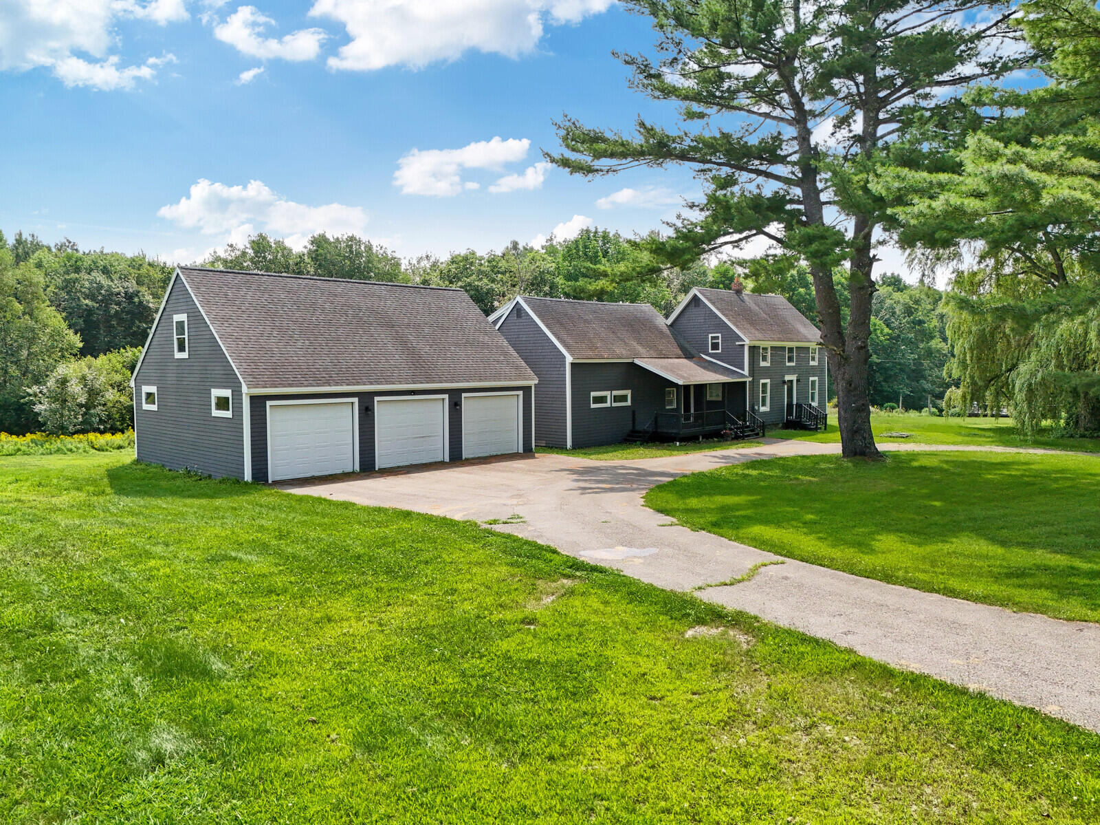 111 Dutton Road Property Photo
