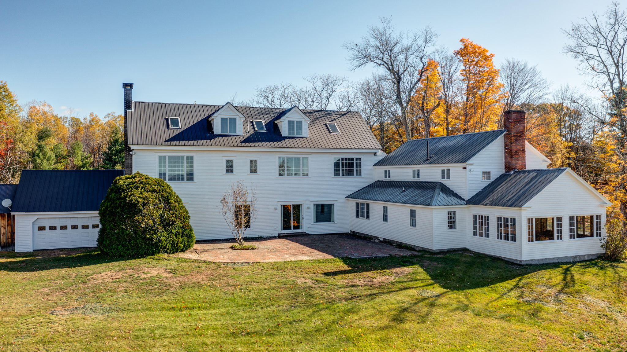 129 Perry Hill Road Property Photo 1