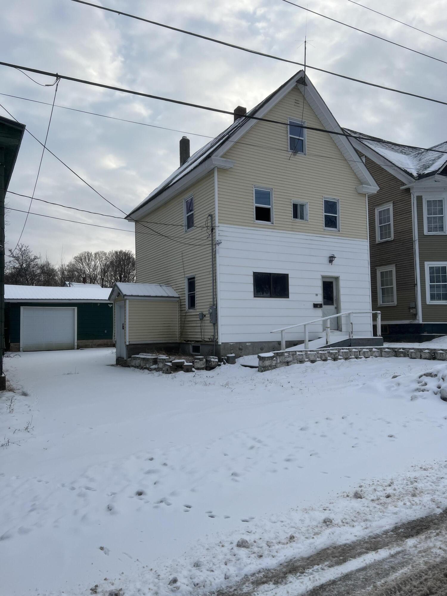 84 Pine Street Property Photo
