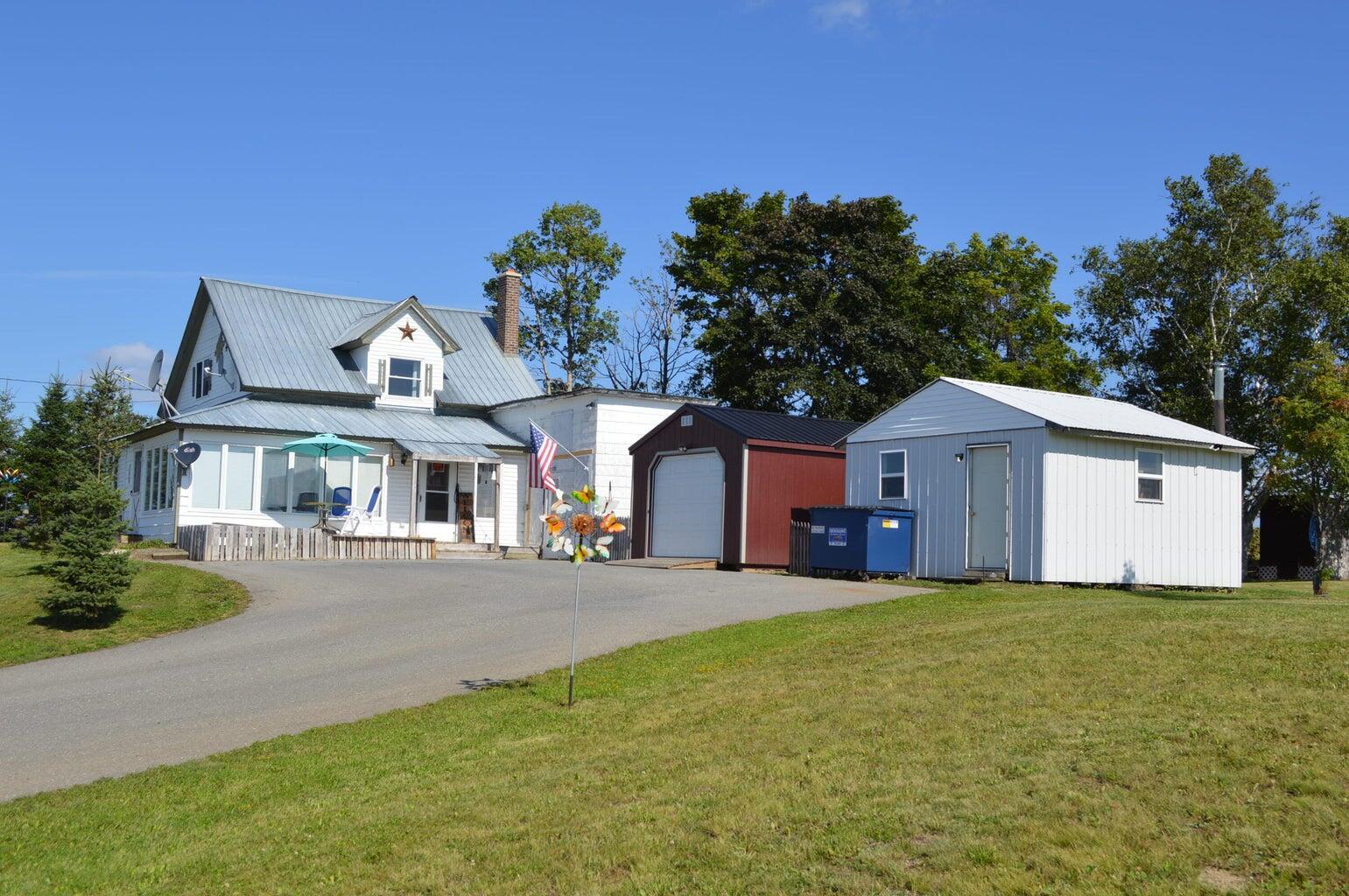 2620 Caribou Road Property Photo