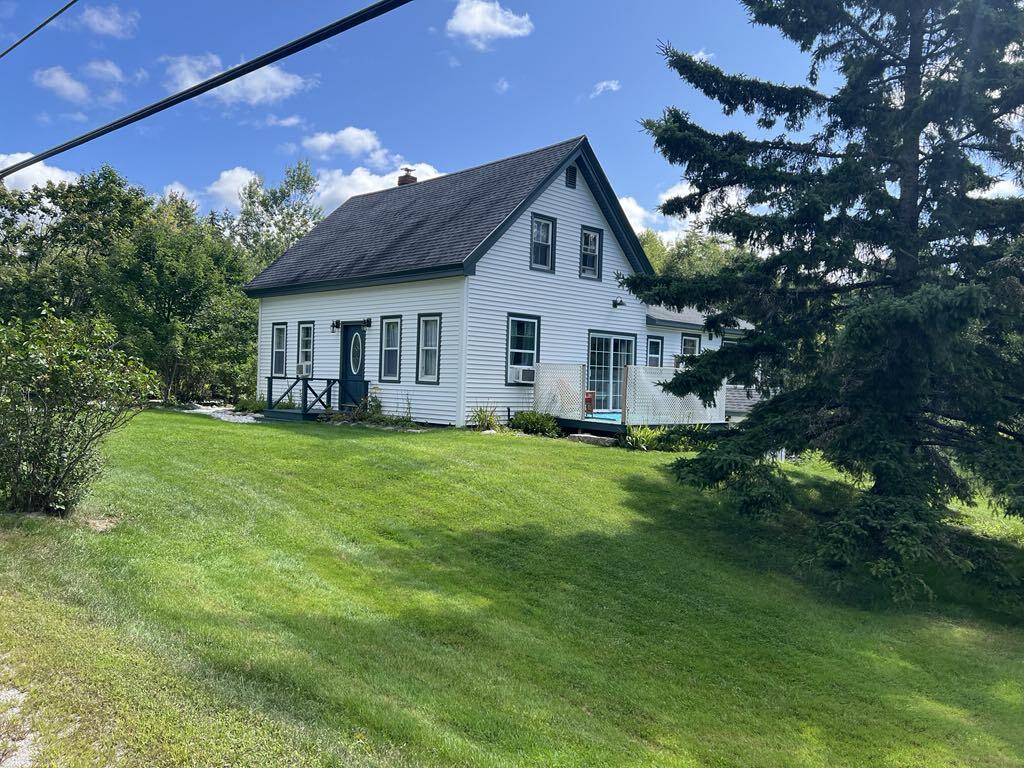 490 Eastside Road Property Photo