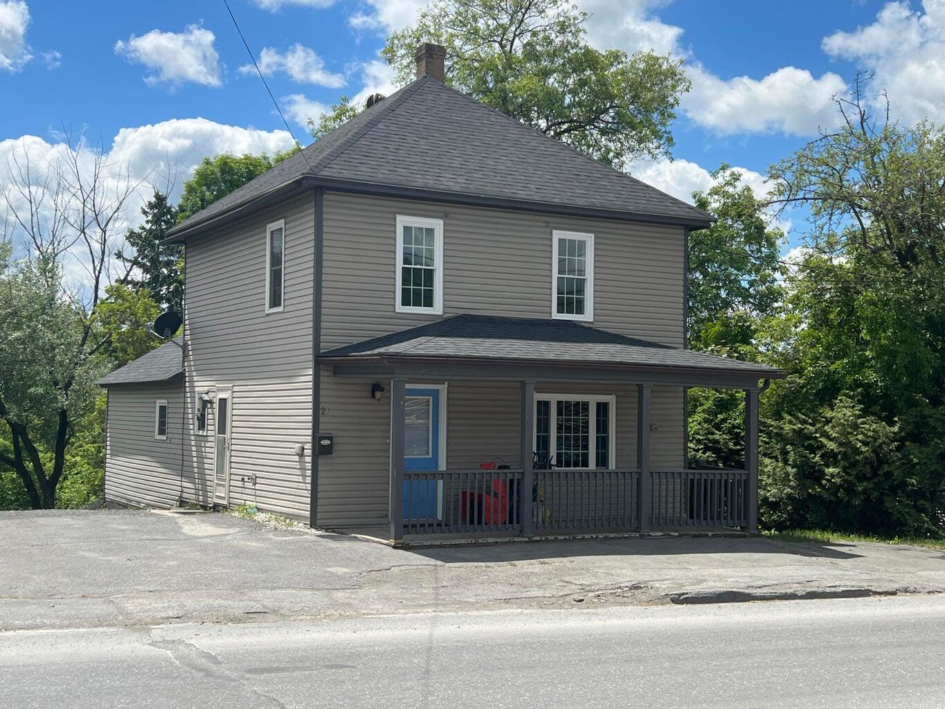 21 Market Street Property Photo