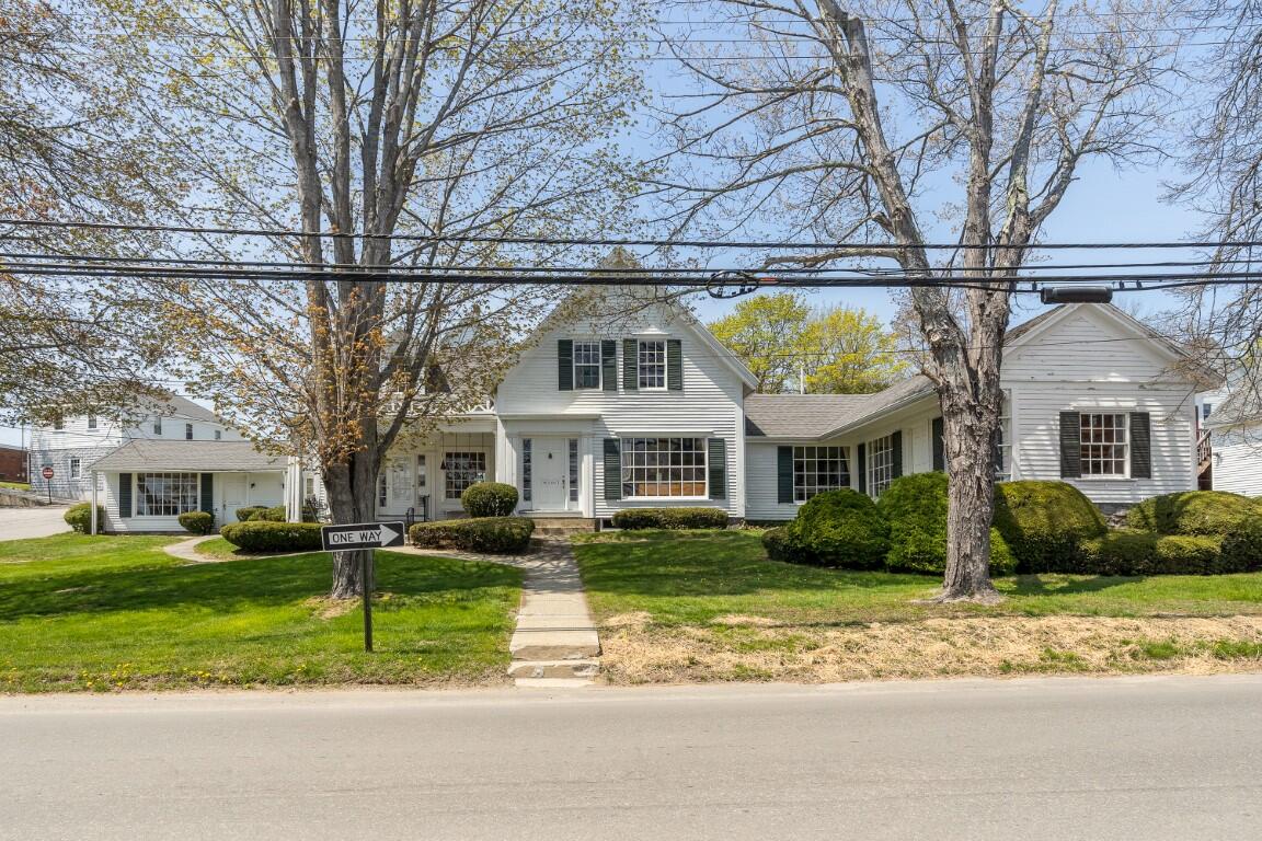 34 Townsend Avenue Property Photo