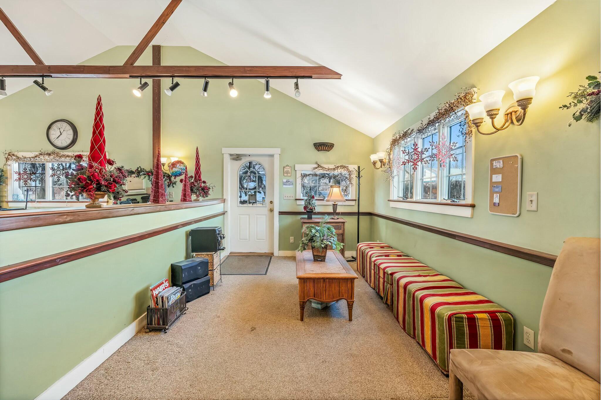 242 Park Street Property Photo 19