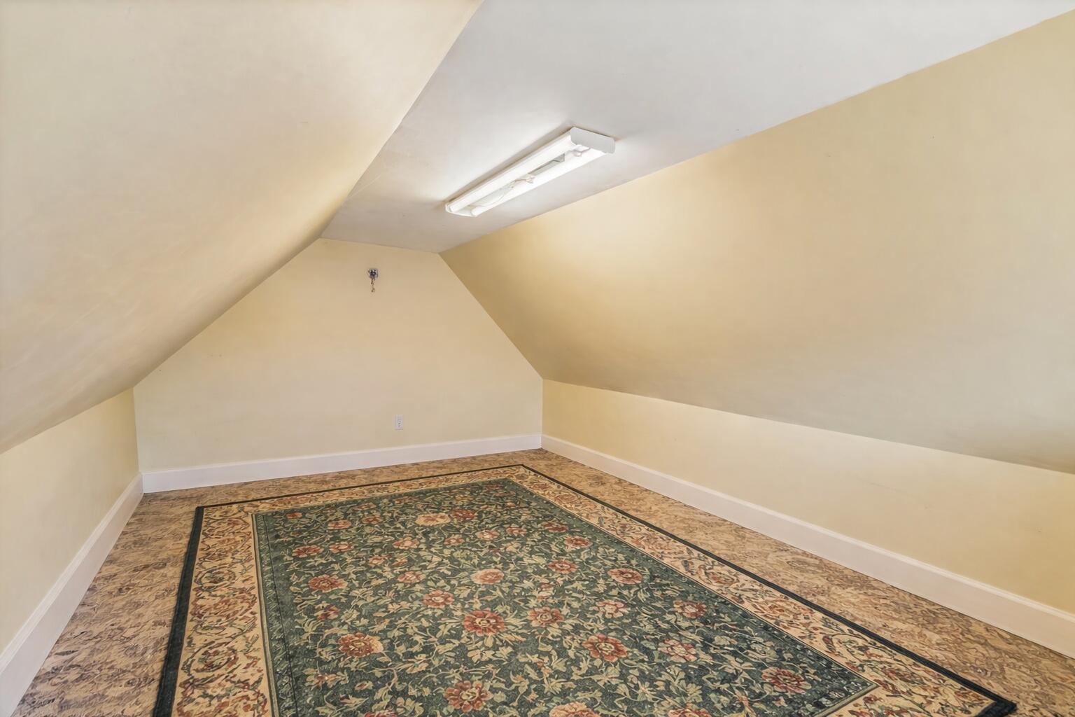 242 Park Street Property Photo 26