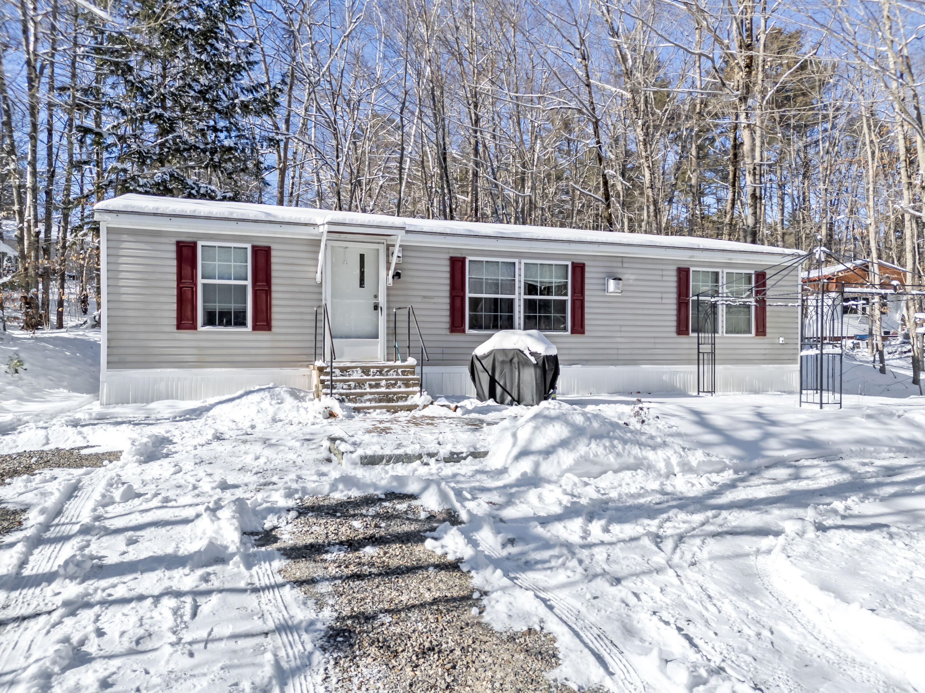 51 Pleasant View Drive Property Photo