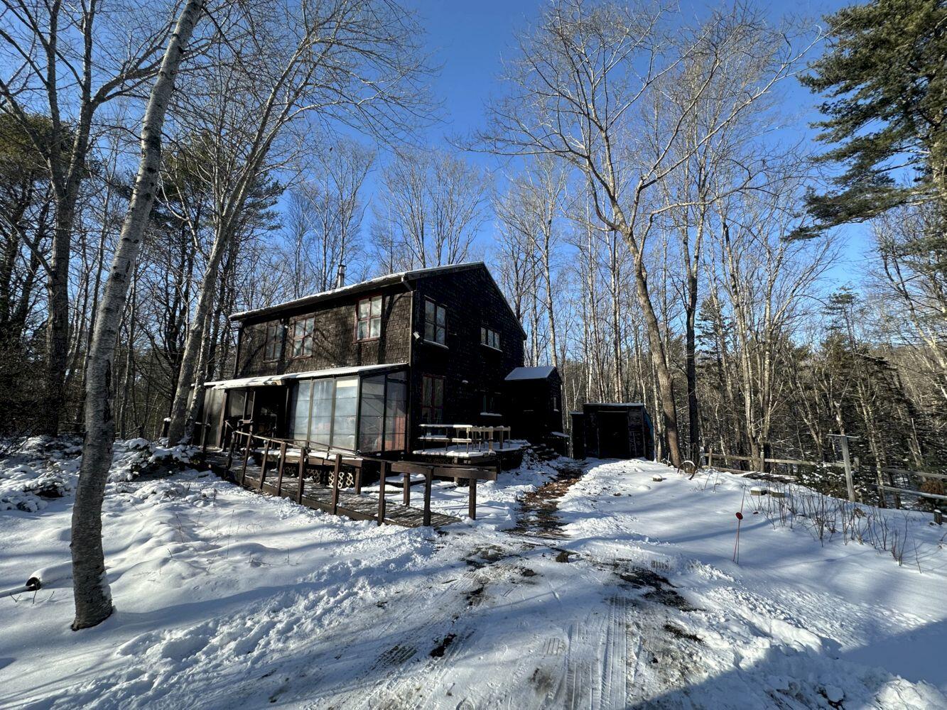 6 Spruce Lane Property Photo