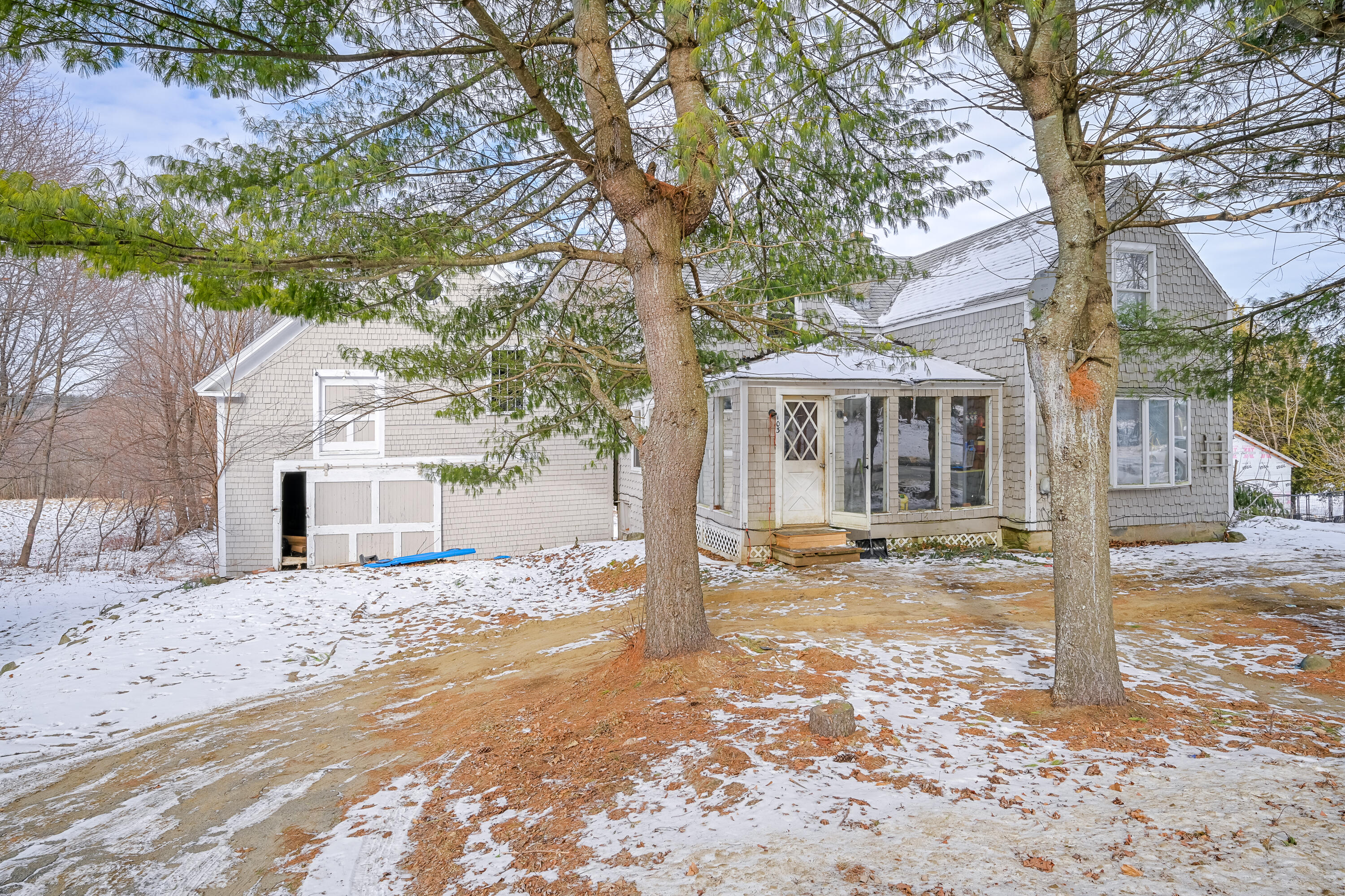 103 S Alpine Street Property Photo